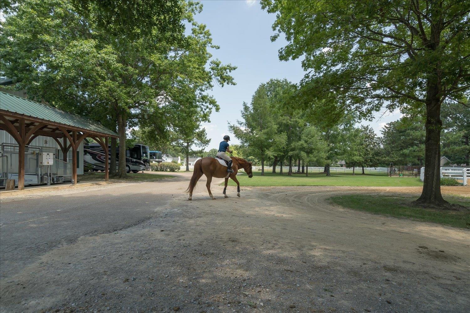 450 N REID-HOOKER RD