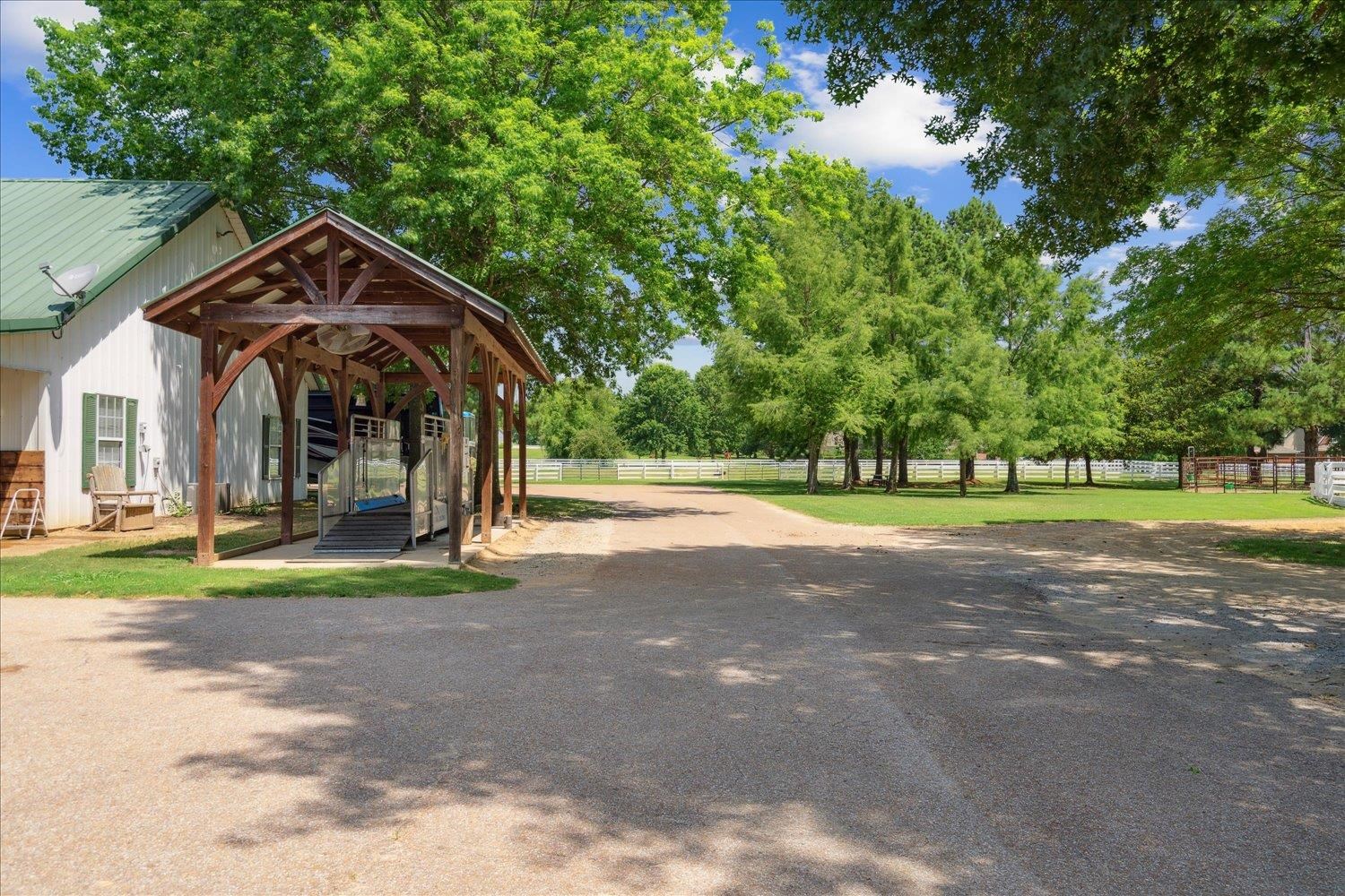 450 N REID-HOOKER RD