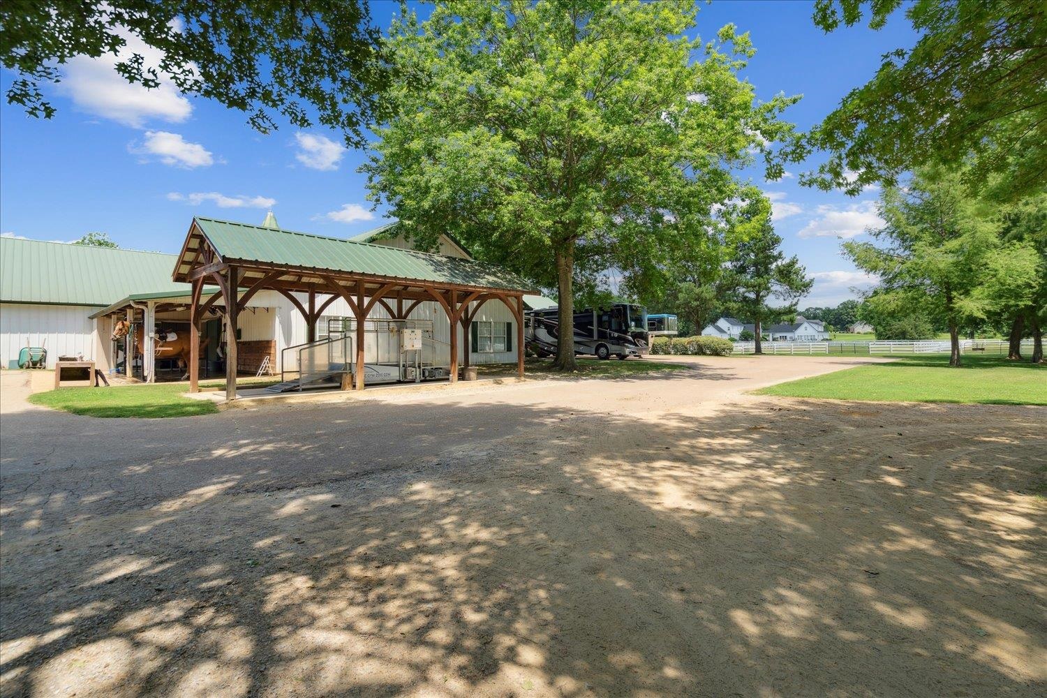 450 N REID-HOOKER RD