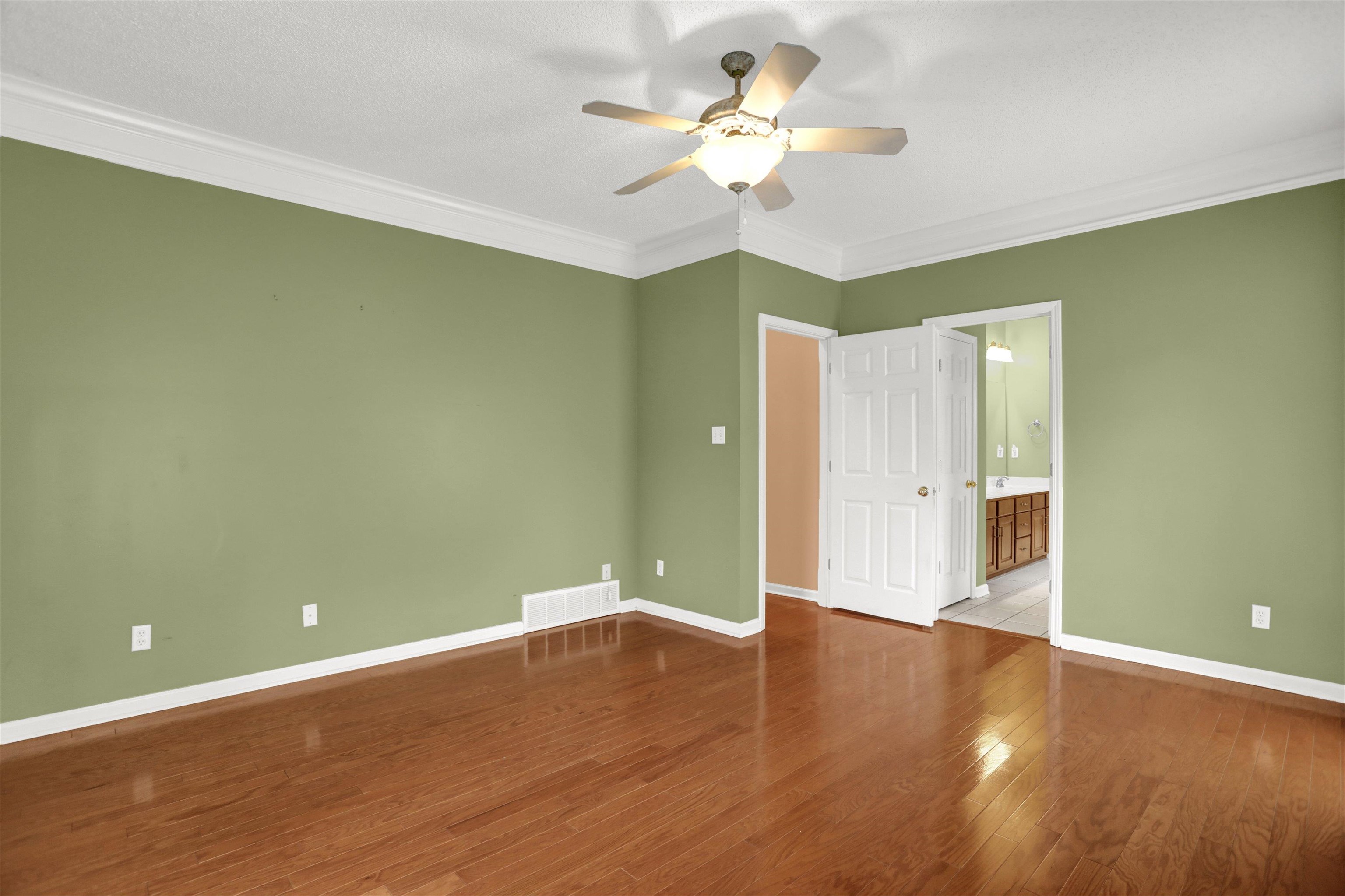 3828 LIGHTHOUSE LN