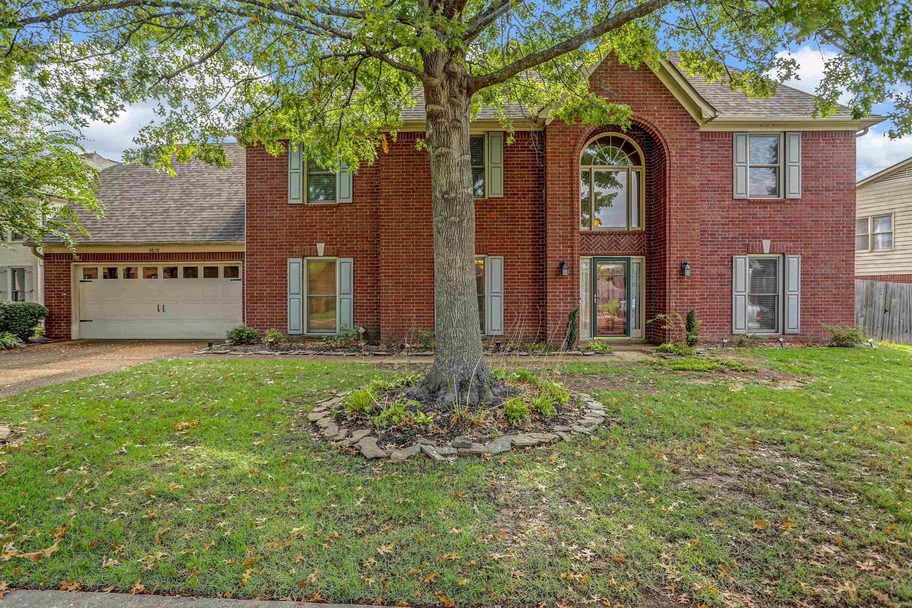 3828 LIGHTHOUSE LN