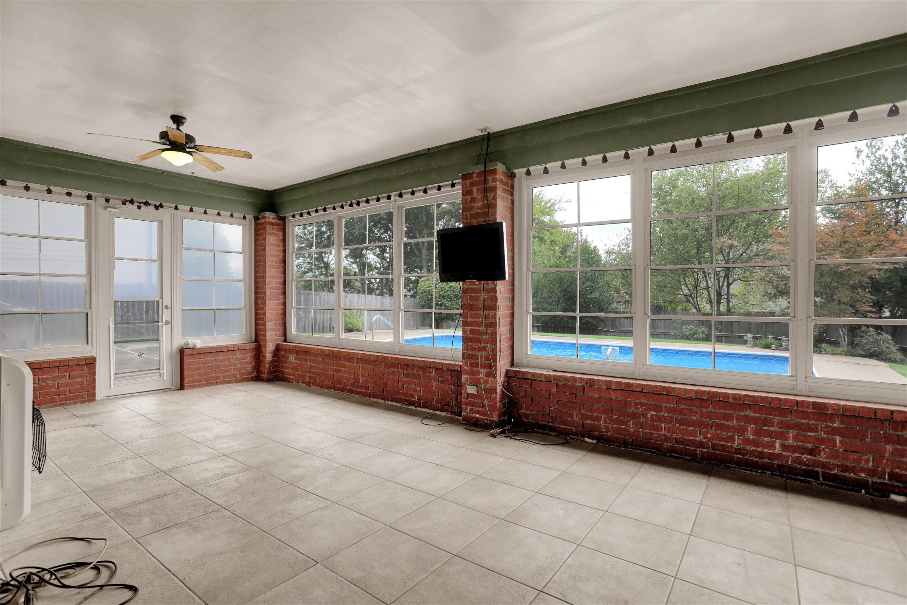 3828 LIGHTHOUSE LN