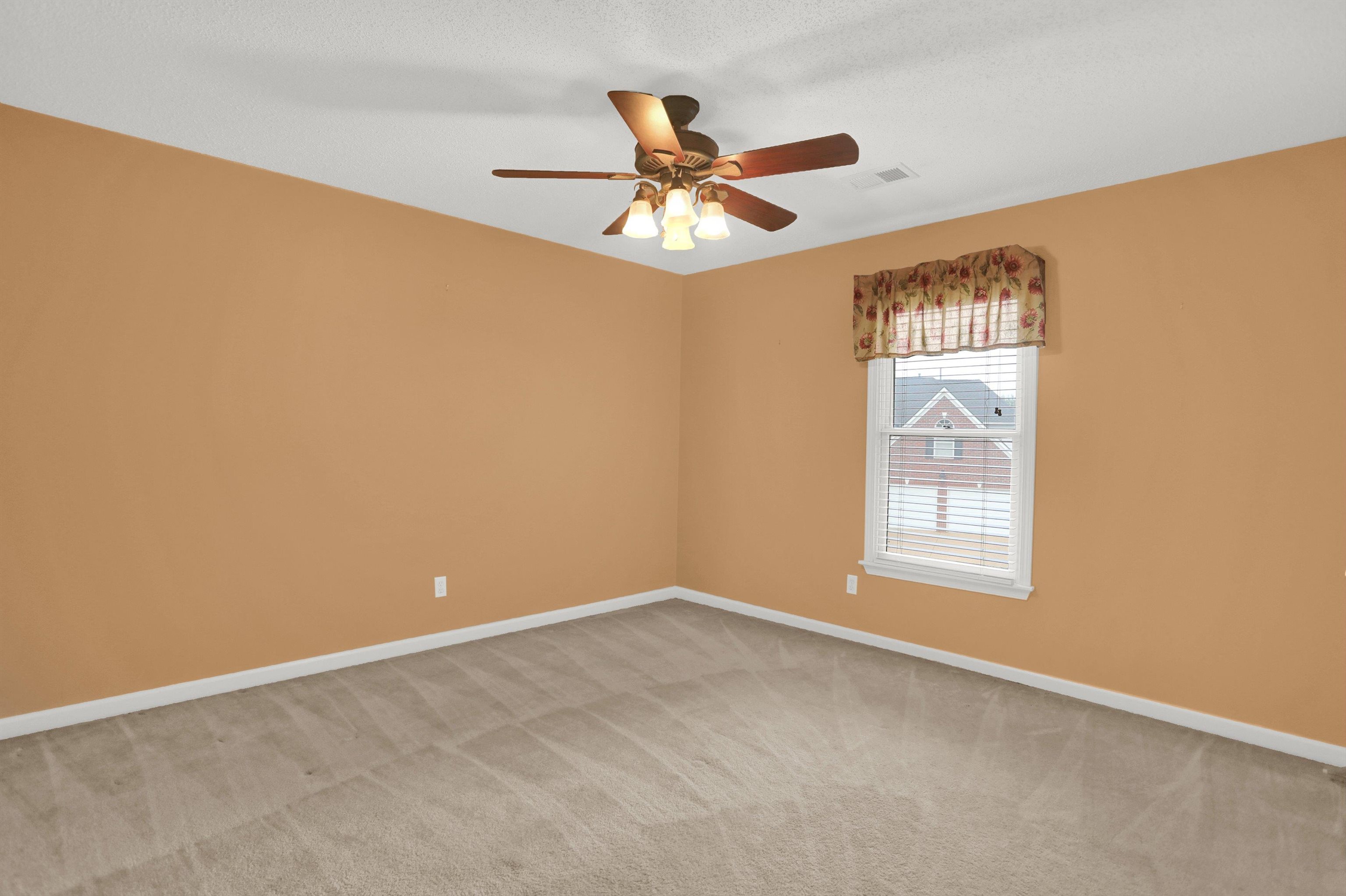 3828 LIGHTHOUSE LN