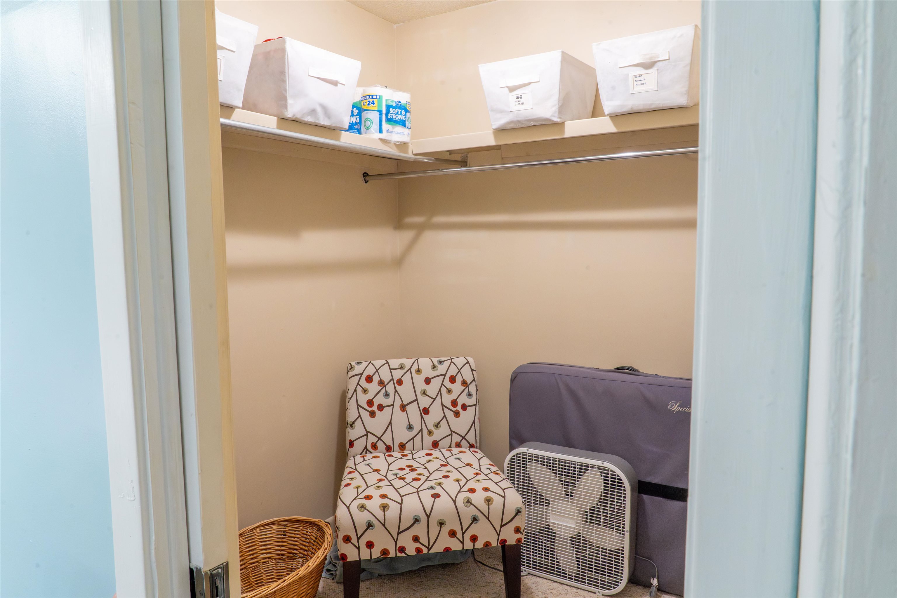 1104 N PARKWAY ST Unit: 1
