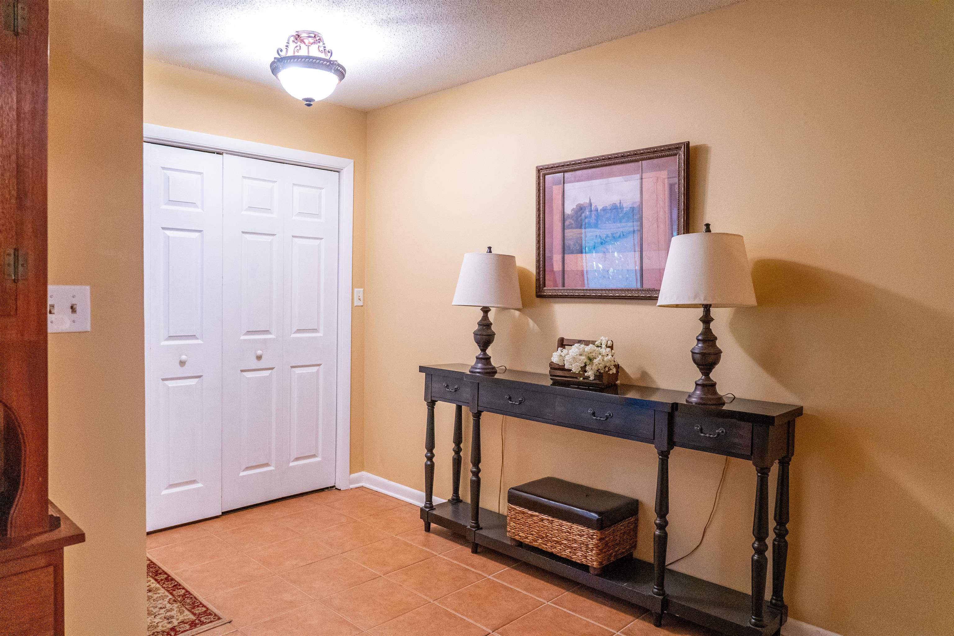 1104 N PARKWAY ST Unit: 1
