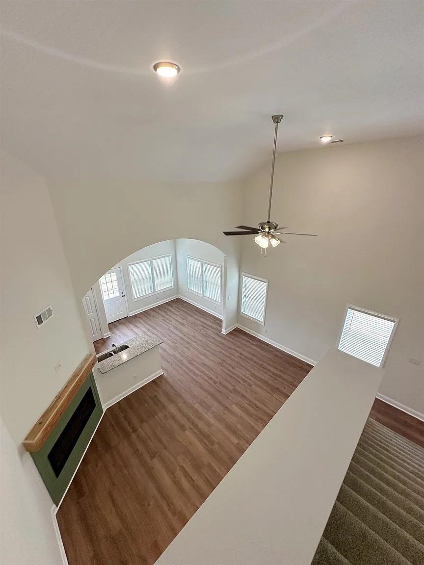2120 CROWNE HEIGHTS DR