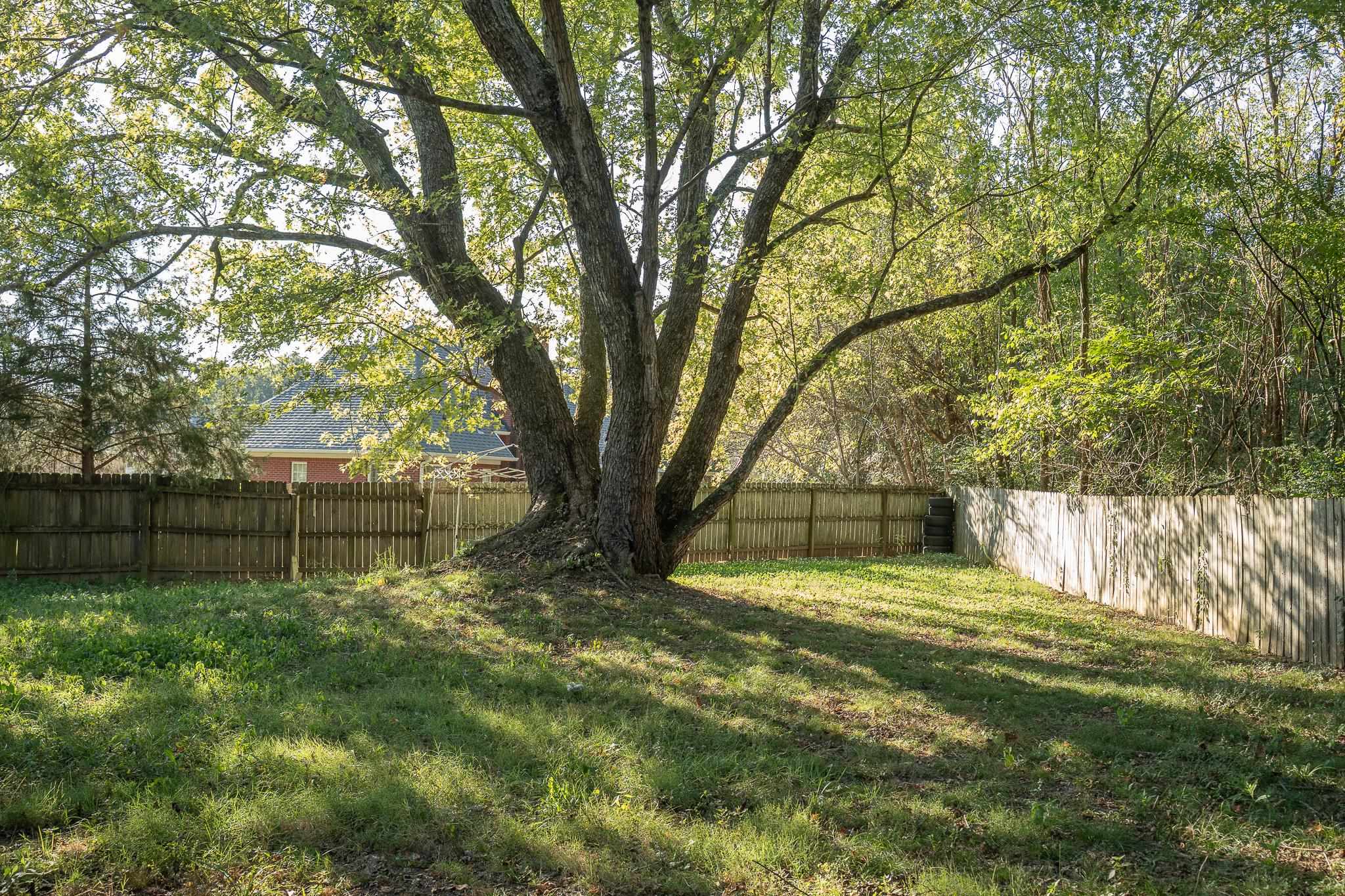 23 WEATHERSTONE DR