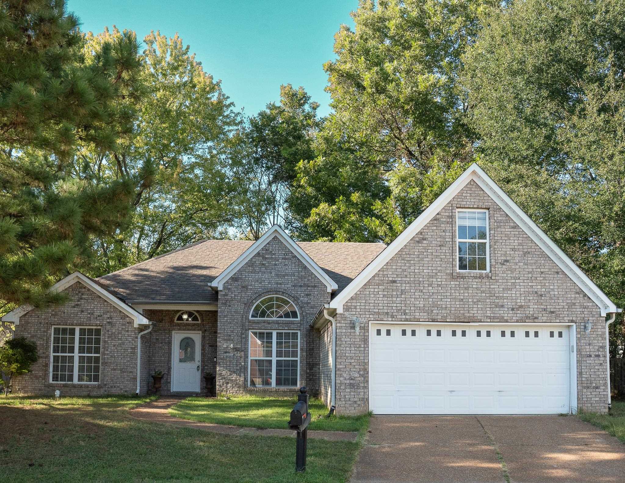 23 WEATHERSTONE DR