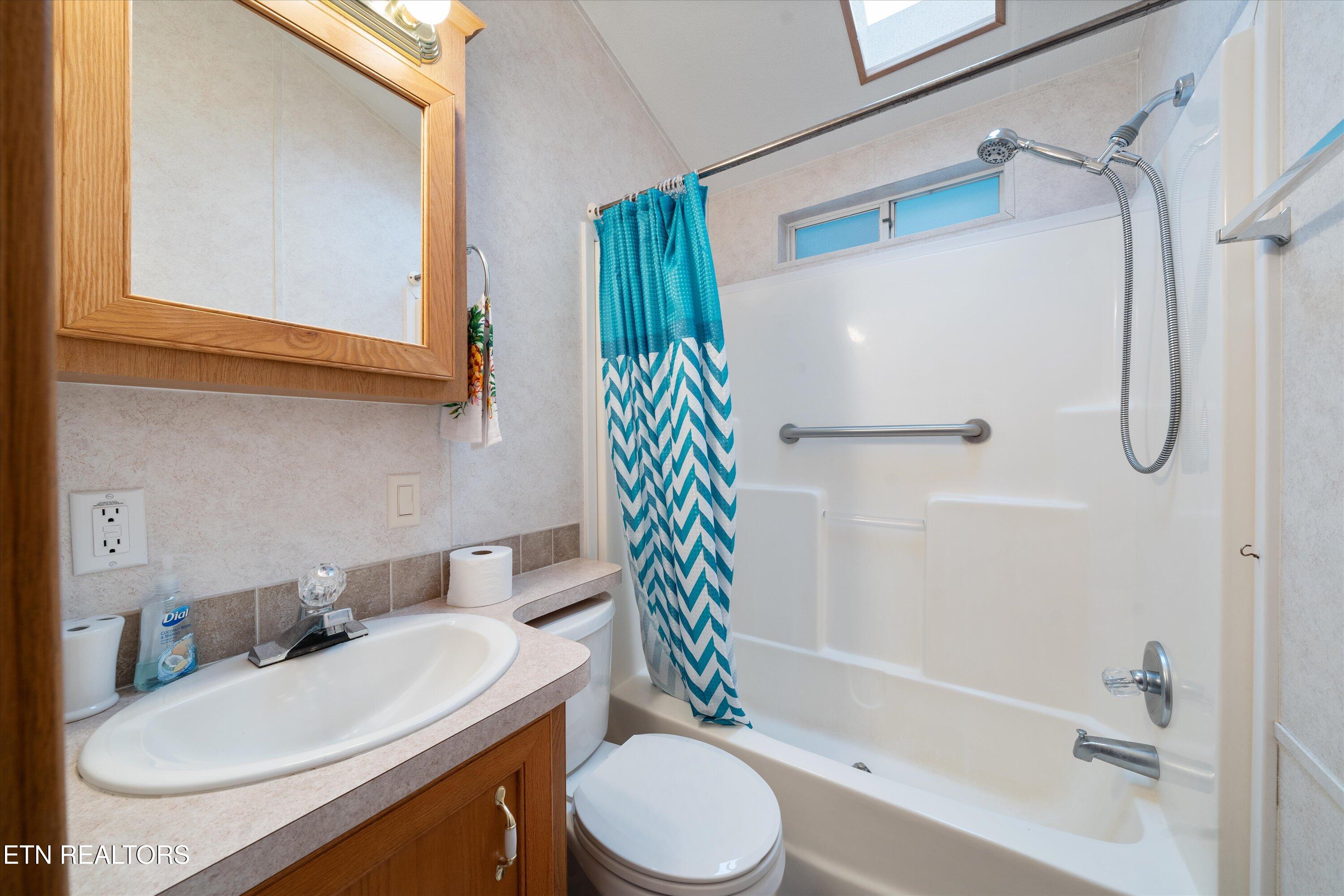 5355 E Parkway, 102