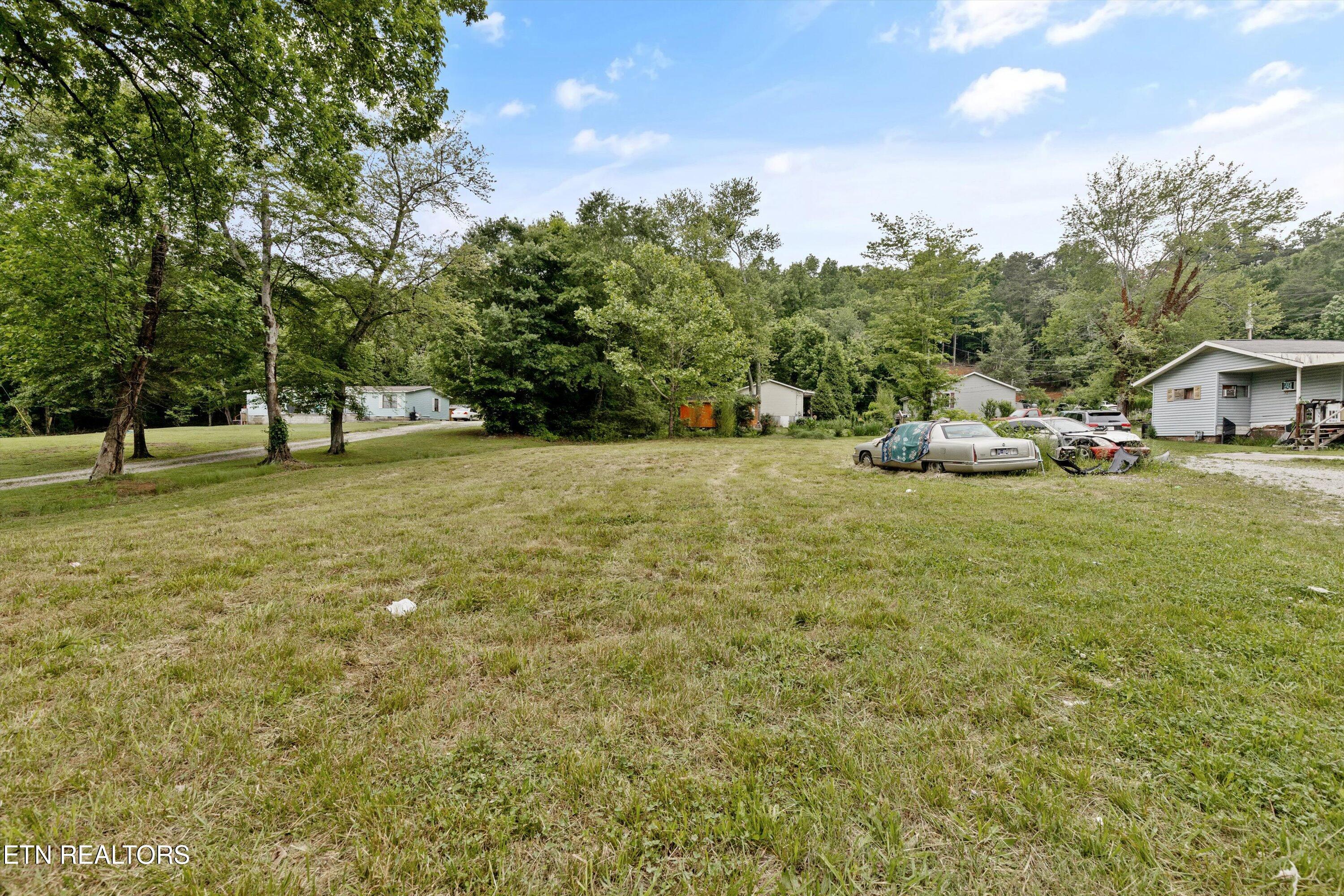 533 Greenwood St s