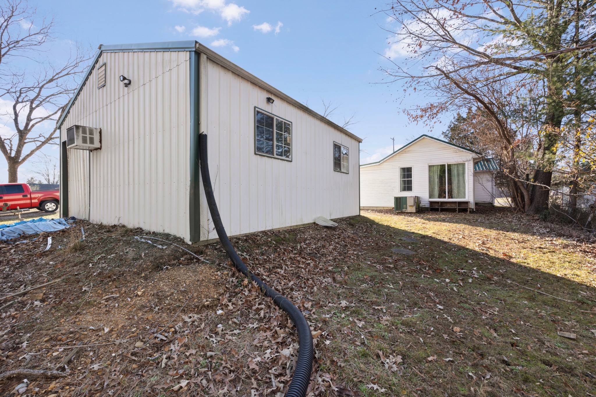 211 N Lake St