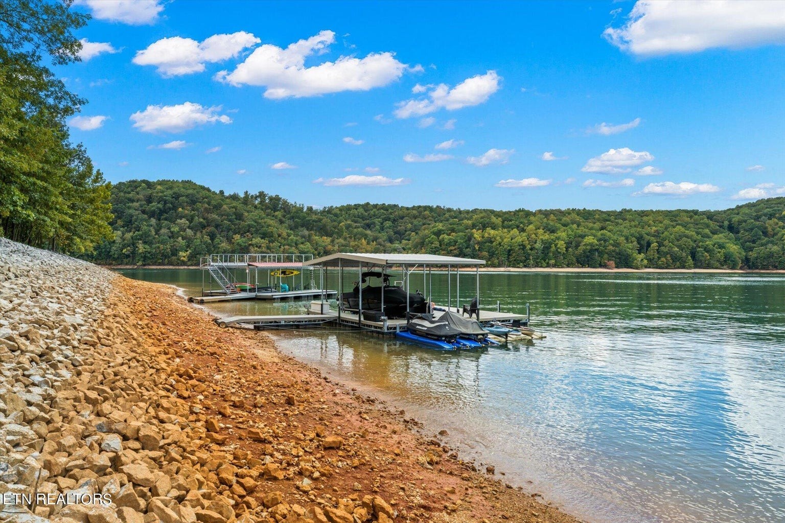 1123 Cove Pointe Rd