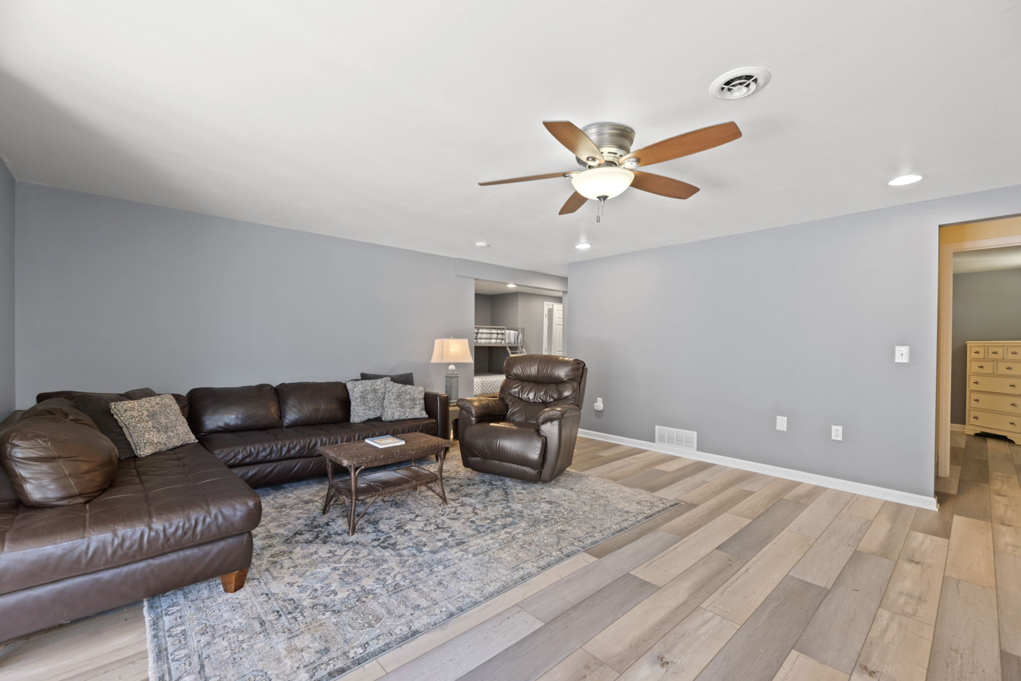 1123 Cove Pointe Rd