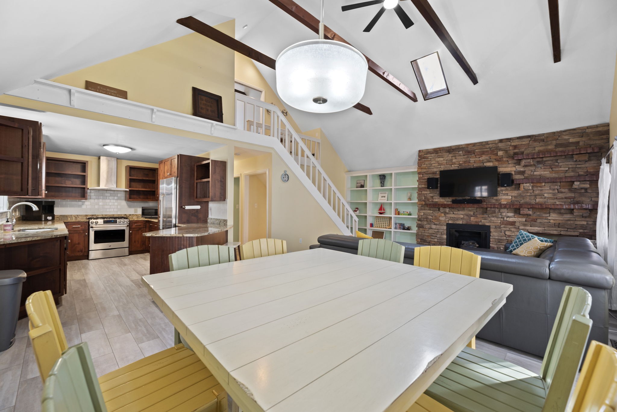 1123 Cove Pointe Rd