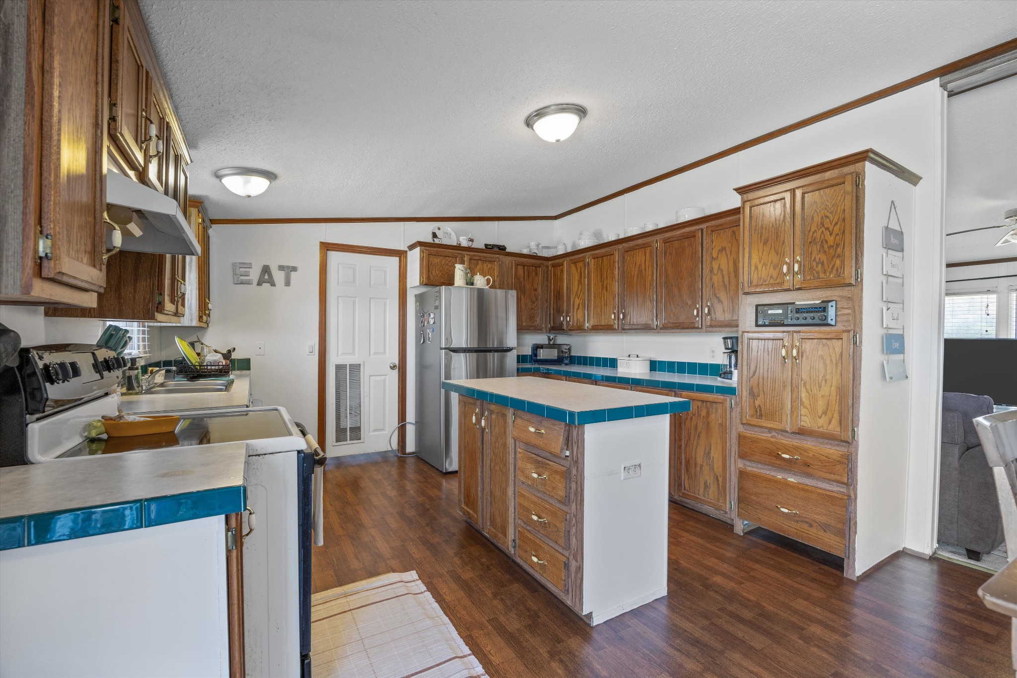 1255 County Road 72