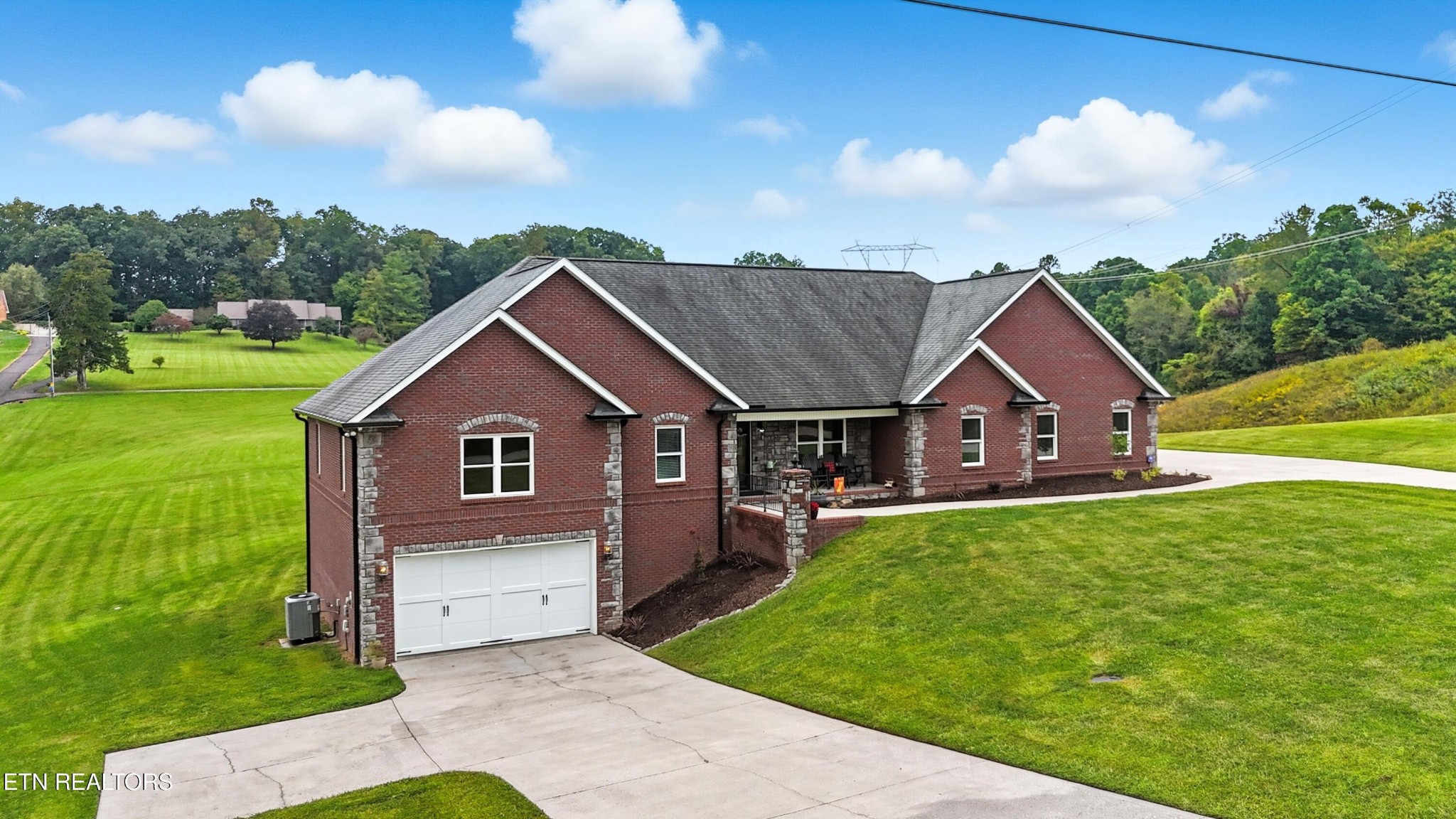 8261 Greenwell Rd