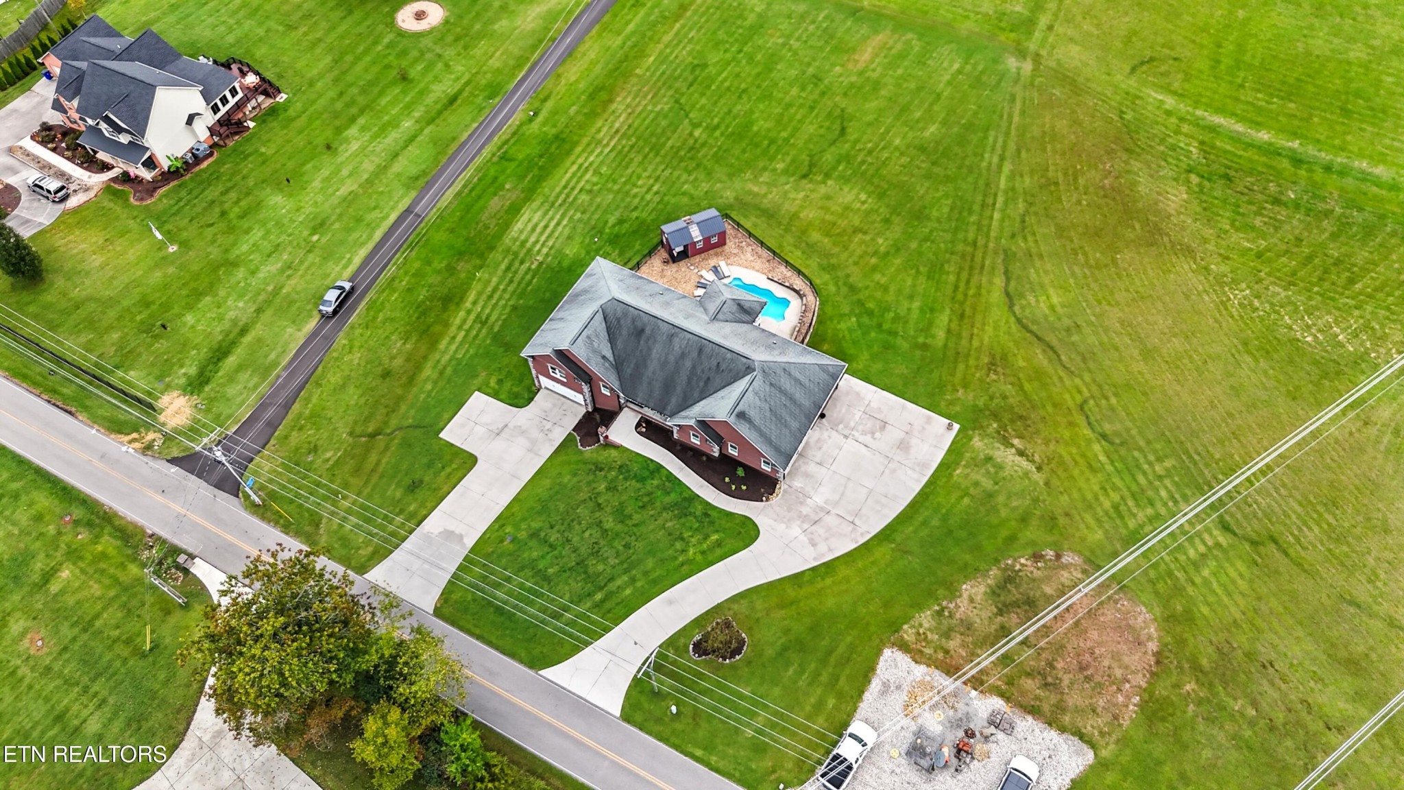 8261 Greenwell Rd