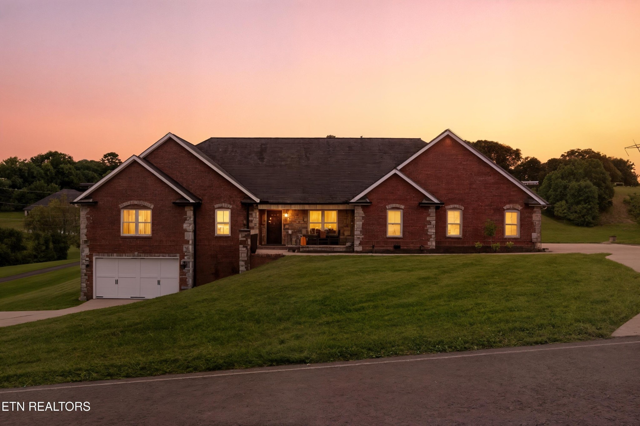 8261 Greenwell Rd