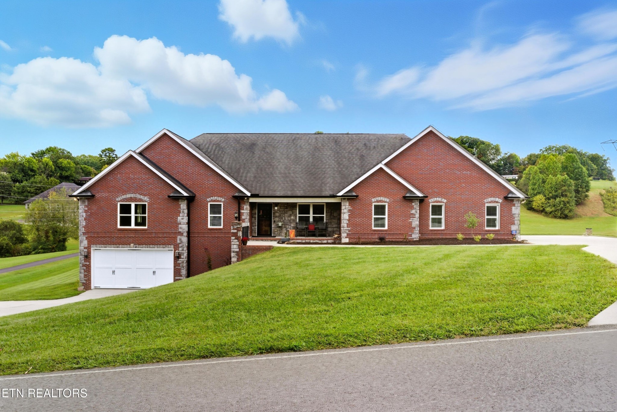 8261 Greenwell Rd