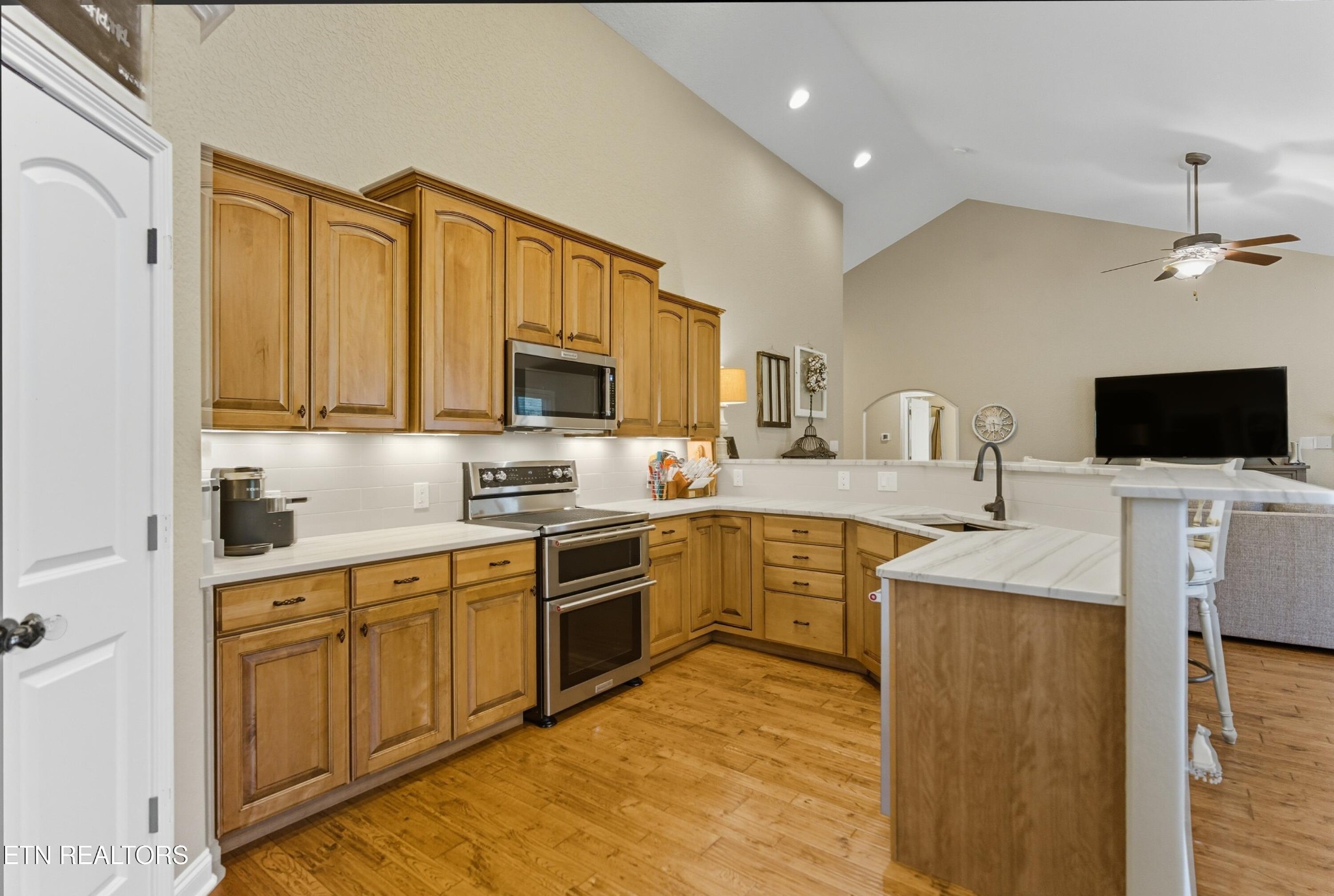8261 Greenwell Rd