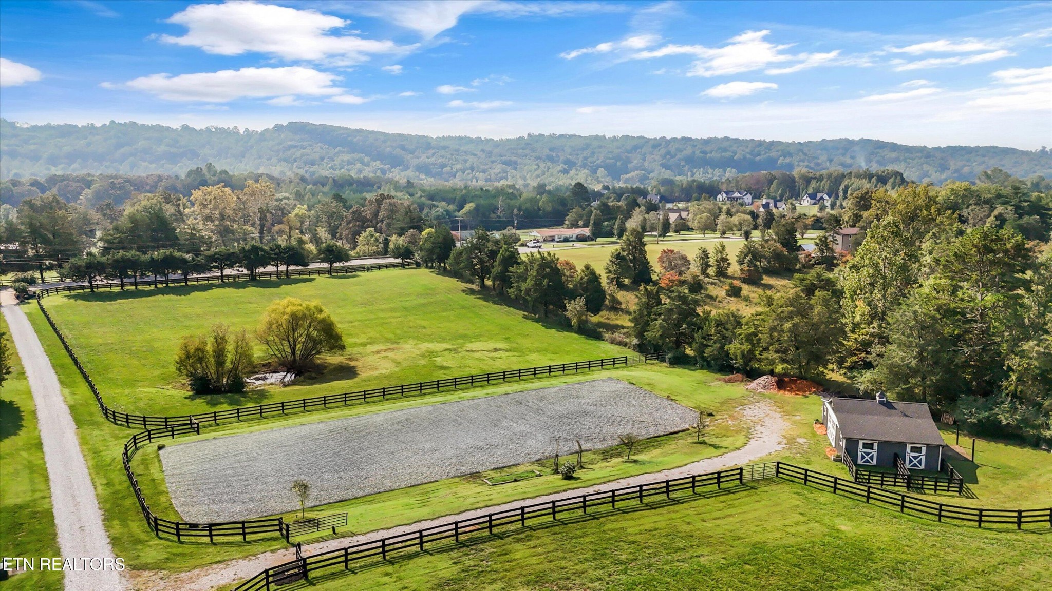 7876 Hines Valley Rd