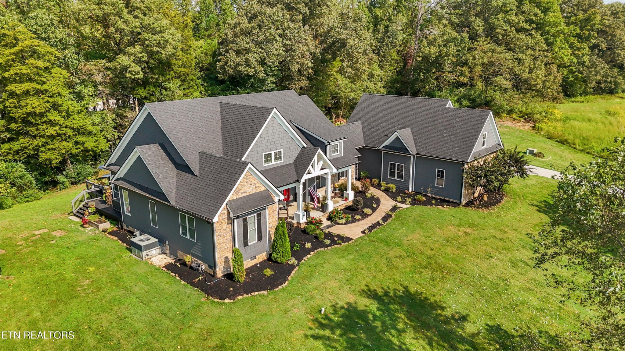 7876 Hines Valley Rd