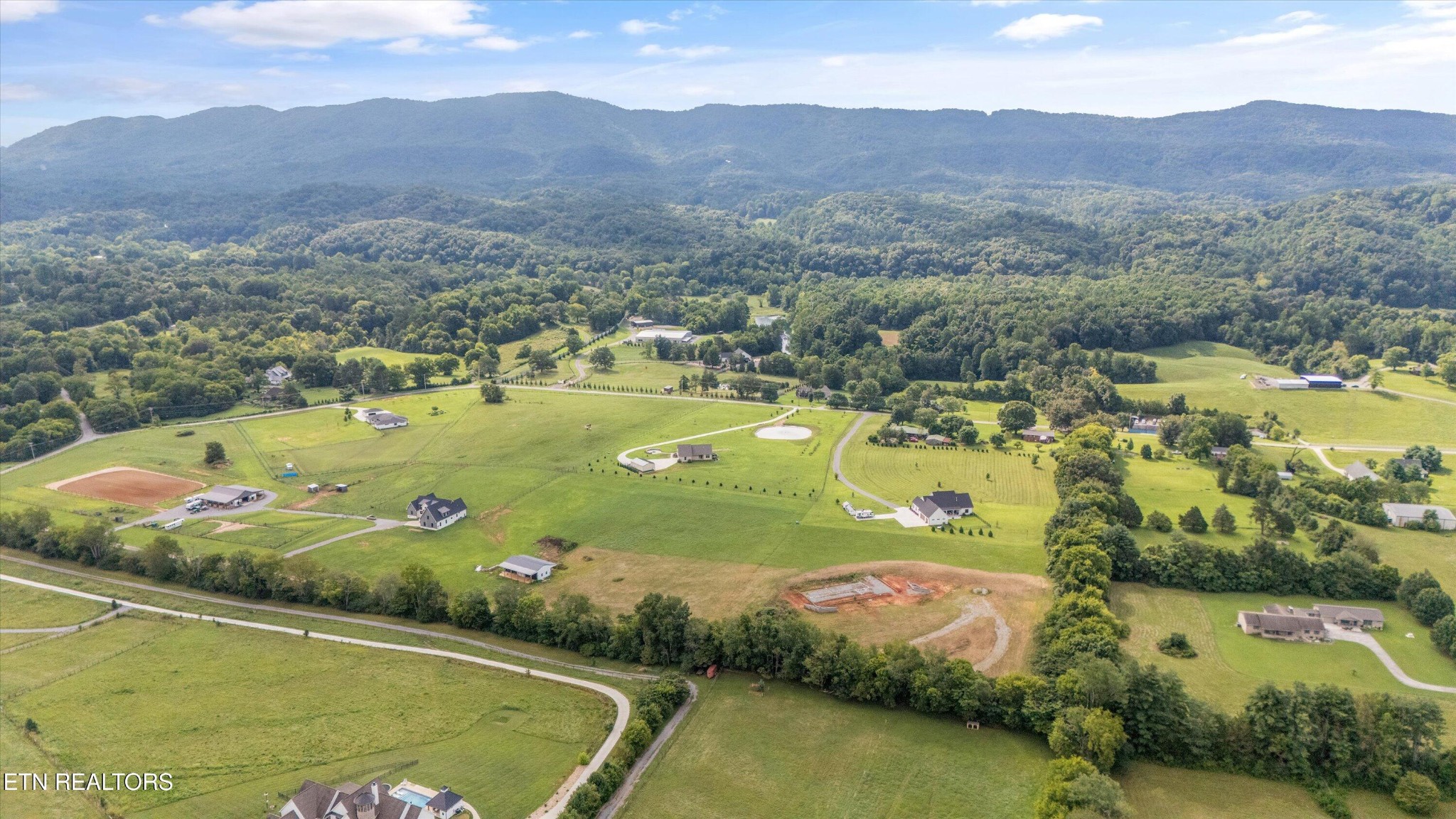 806 Whites Mill Rd