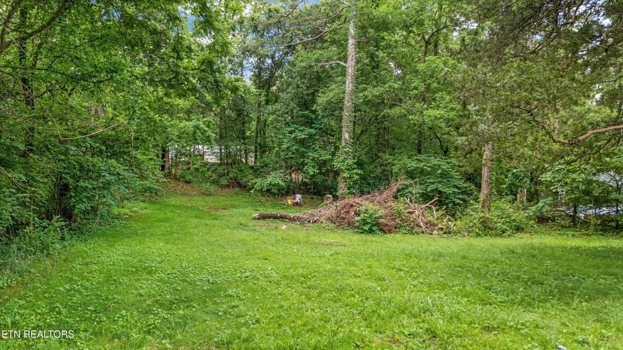 6623 Pine Grove Rd