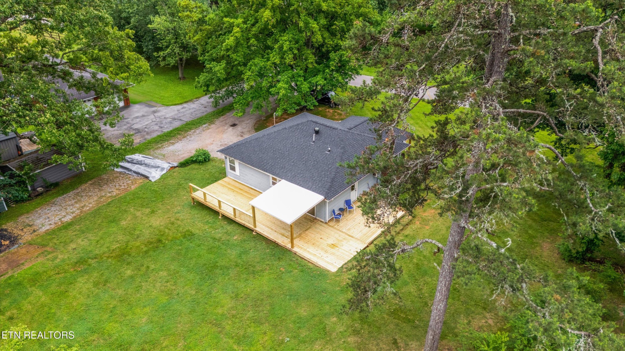 6623 Pine Grove Rd