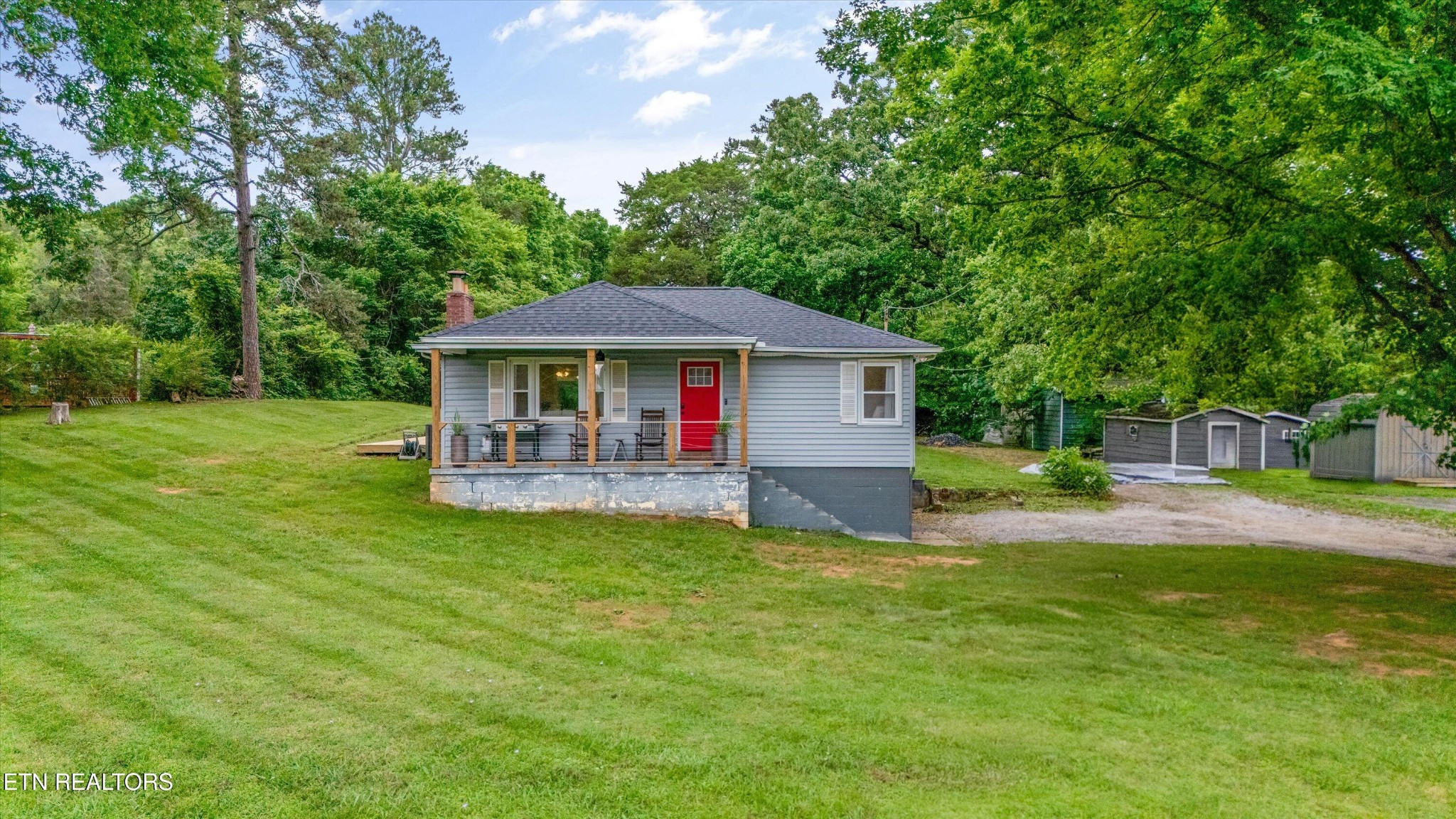 6623 Pine Grove Rd