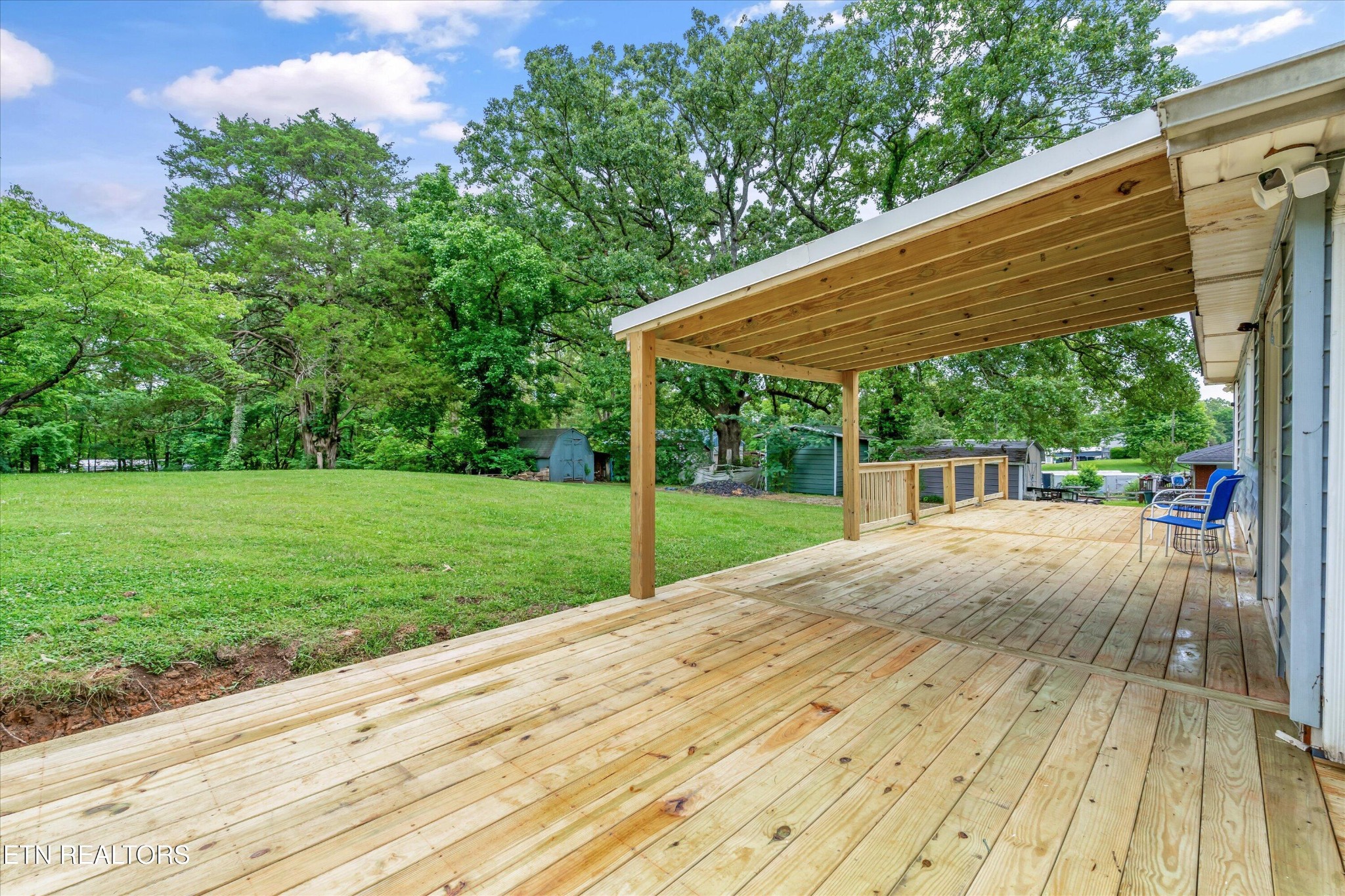 6623 Pine Grove Rd
