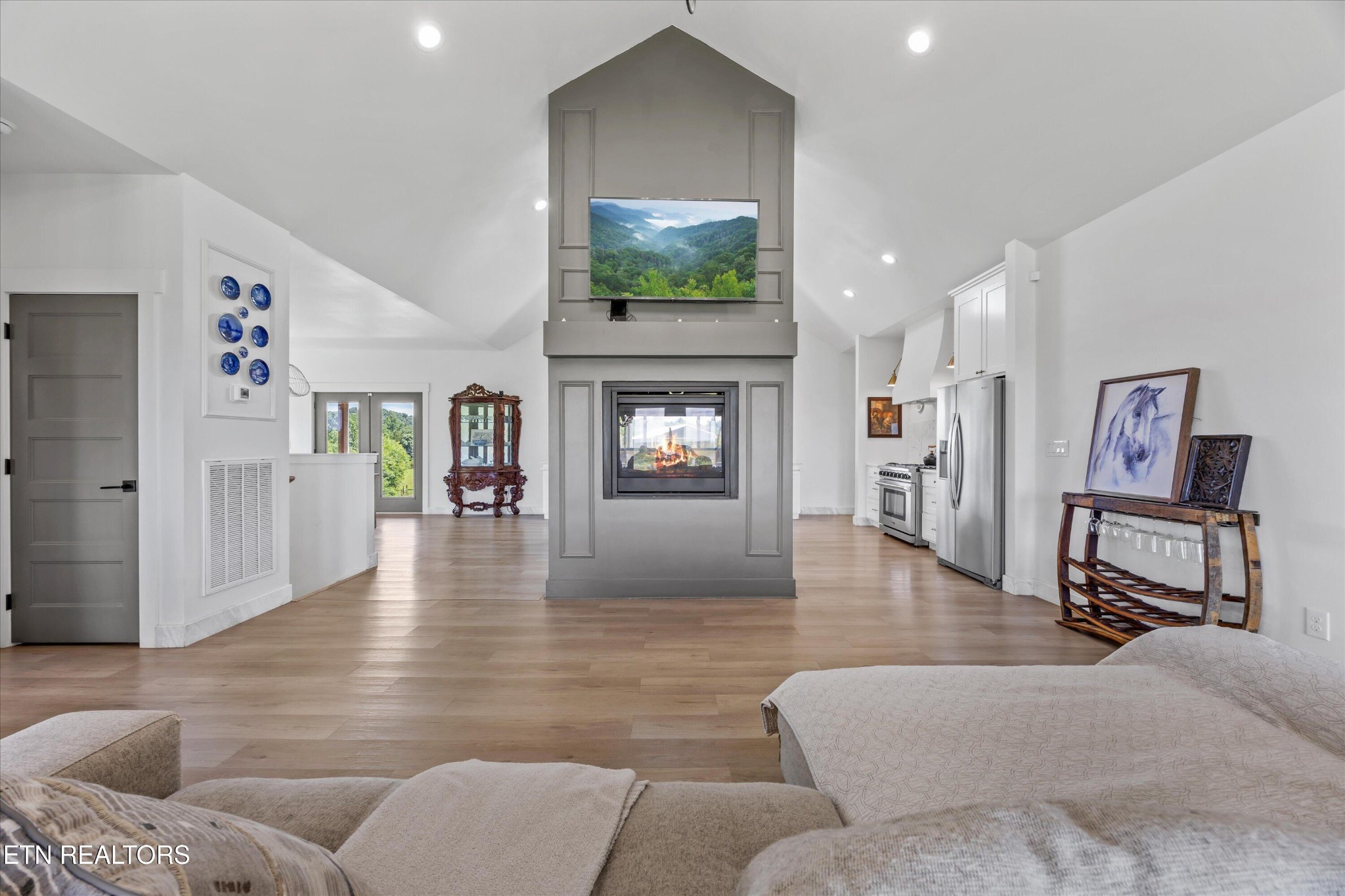 1109 Sands Rd