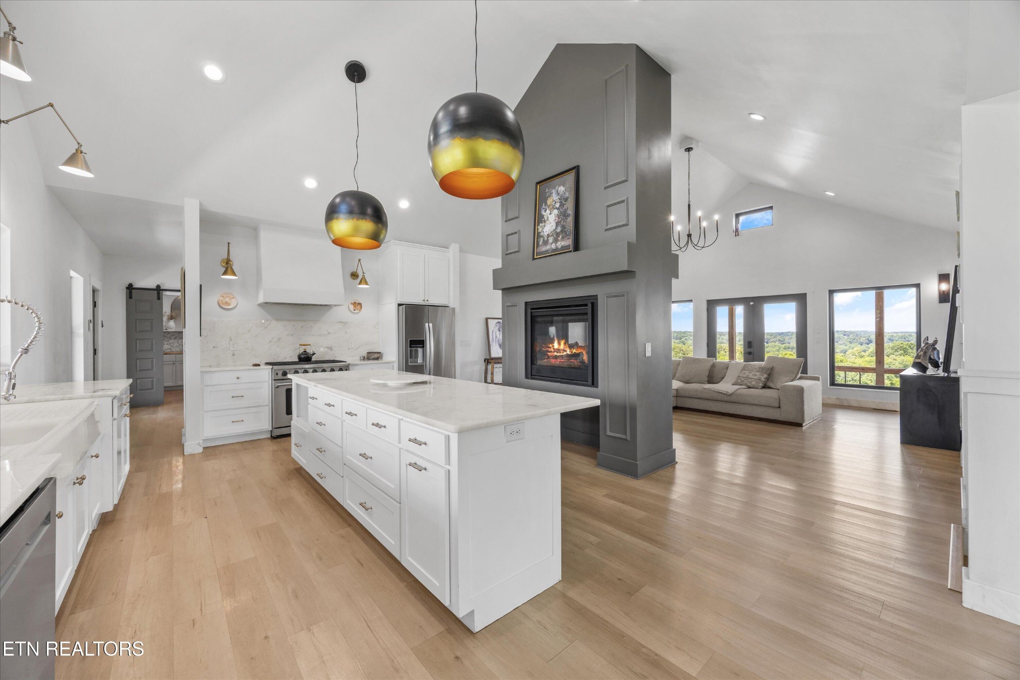 1109 Sands Rd