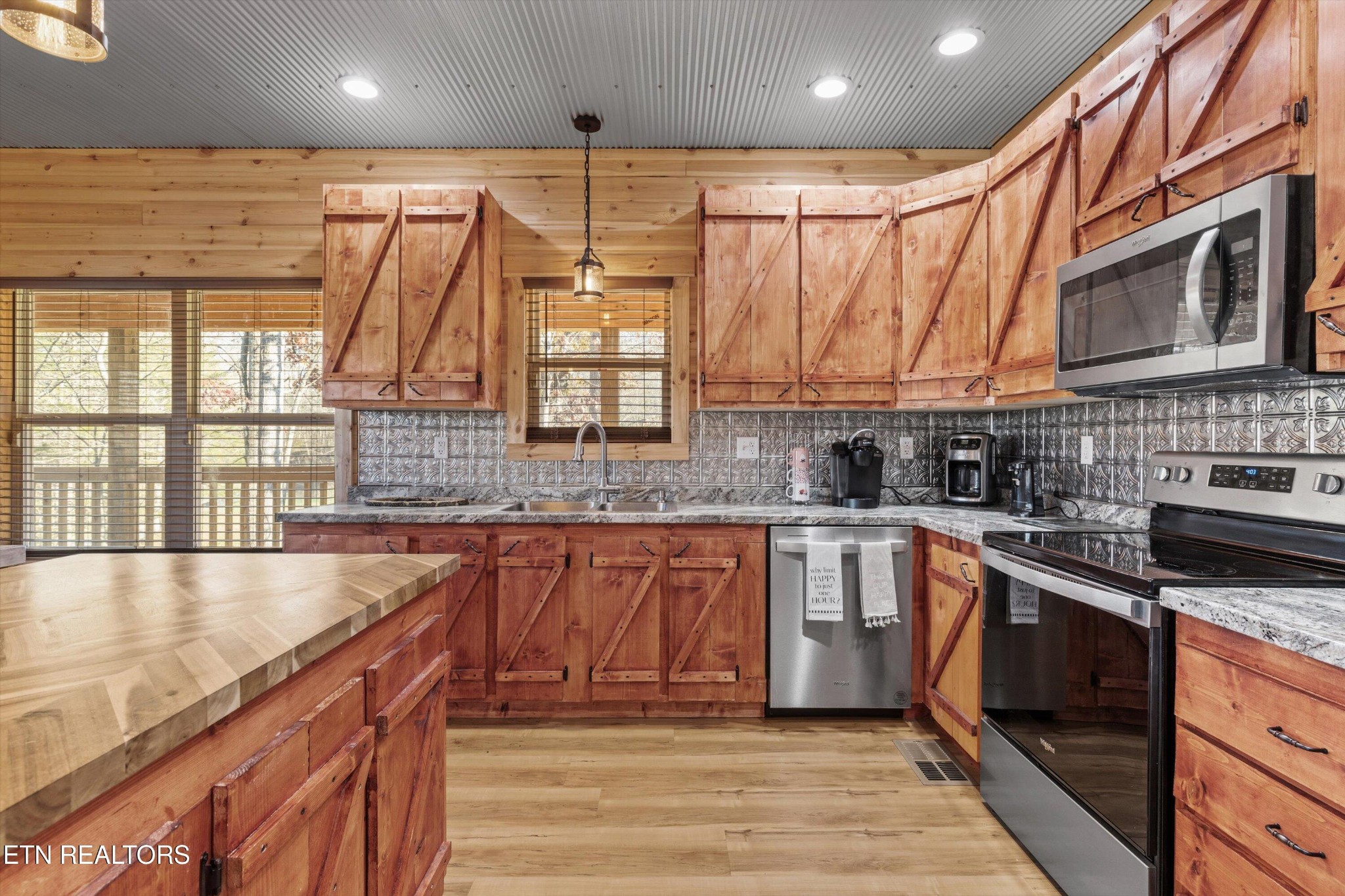 1109 Dry Valley Rd
