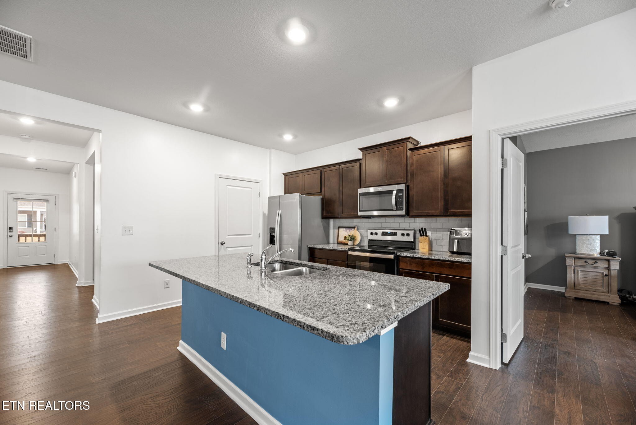 8128 Dennis Fox Lane