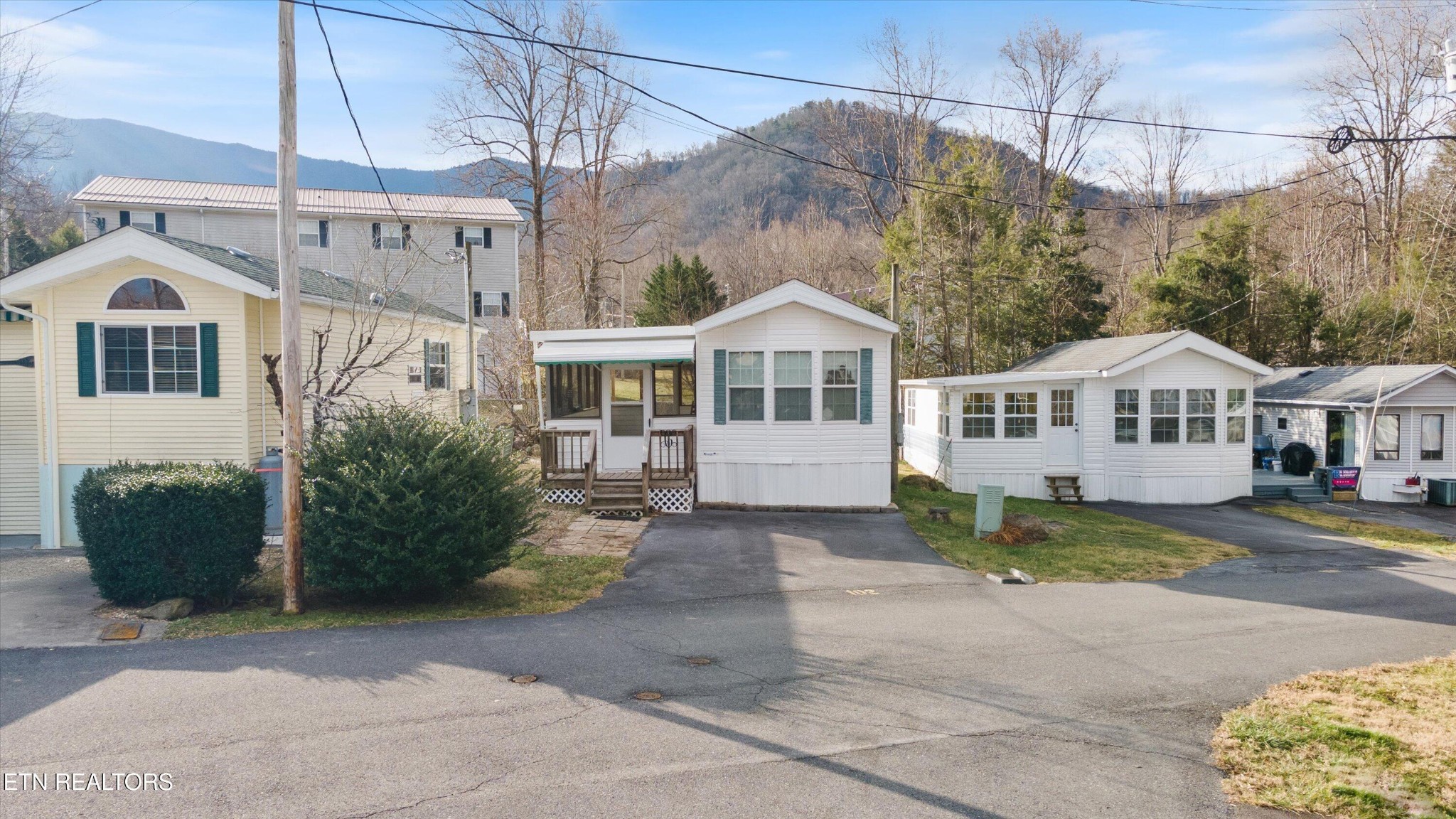 5355 E Parkway Unit: 102