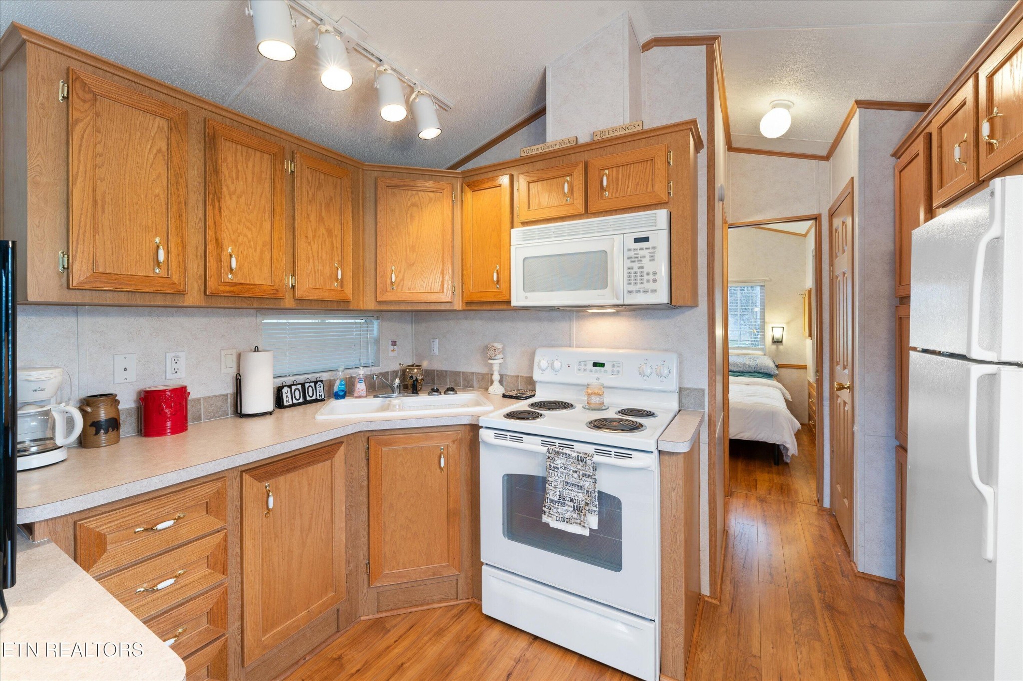 5355 E Parkway Unit: 102