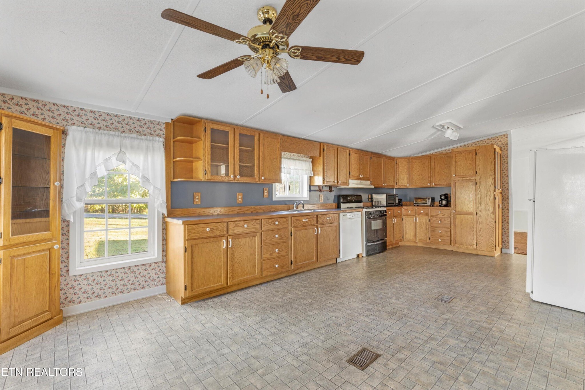 724 Debbie Drive