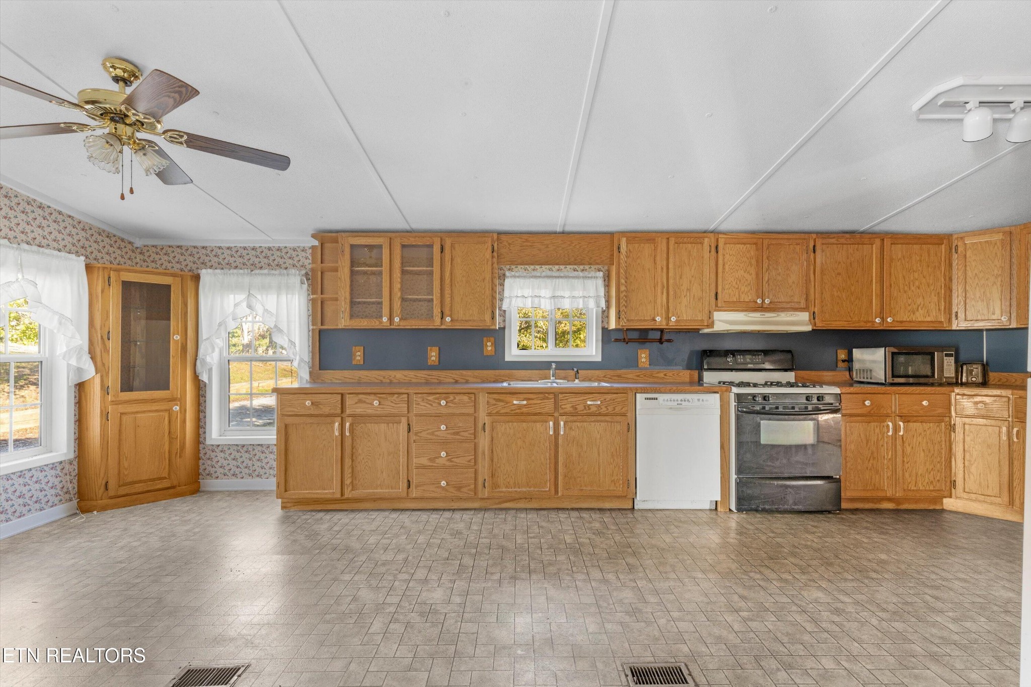 724 Debbie Drive