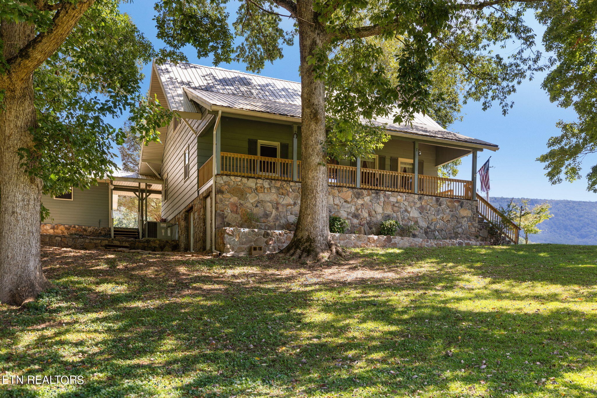 784 New Hope Loop