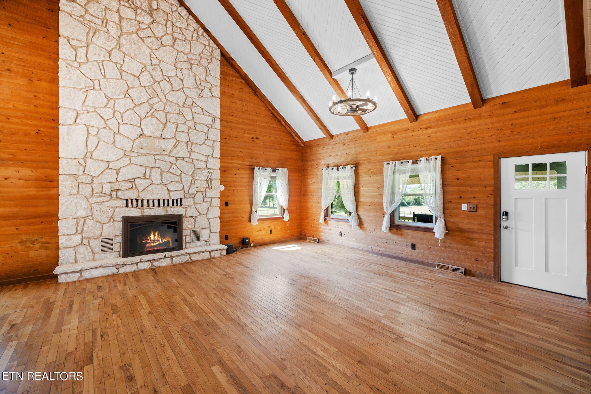 784 New Hope Loop