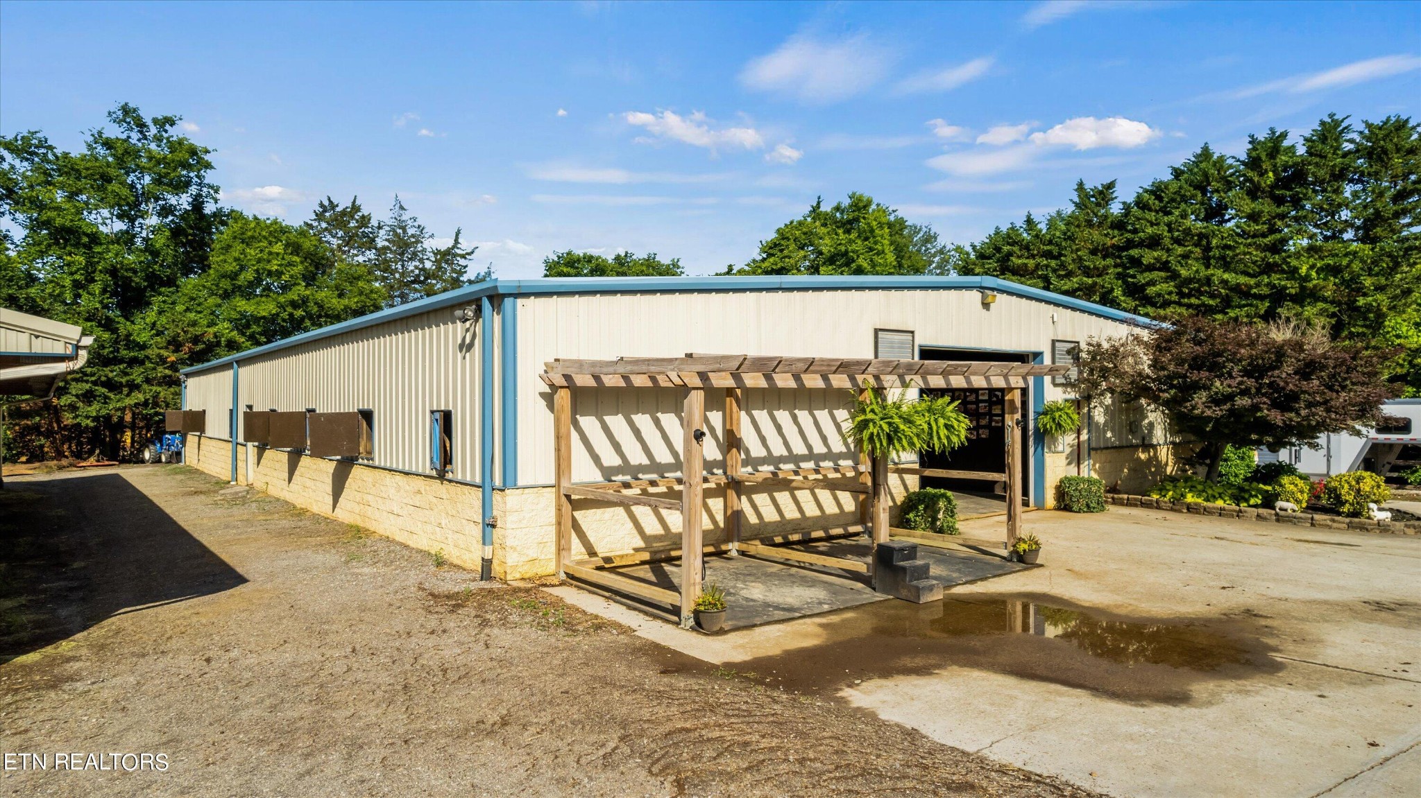 2304 W Gallaher Ferry Rd