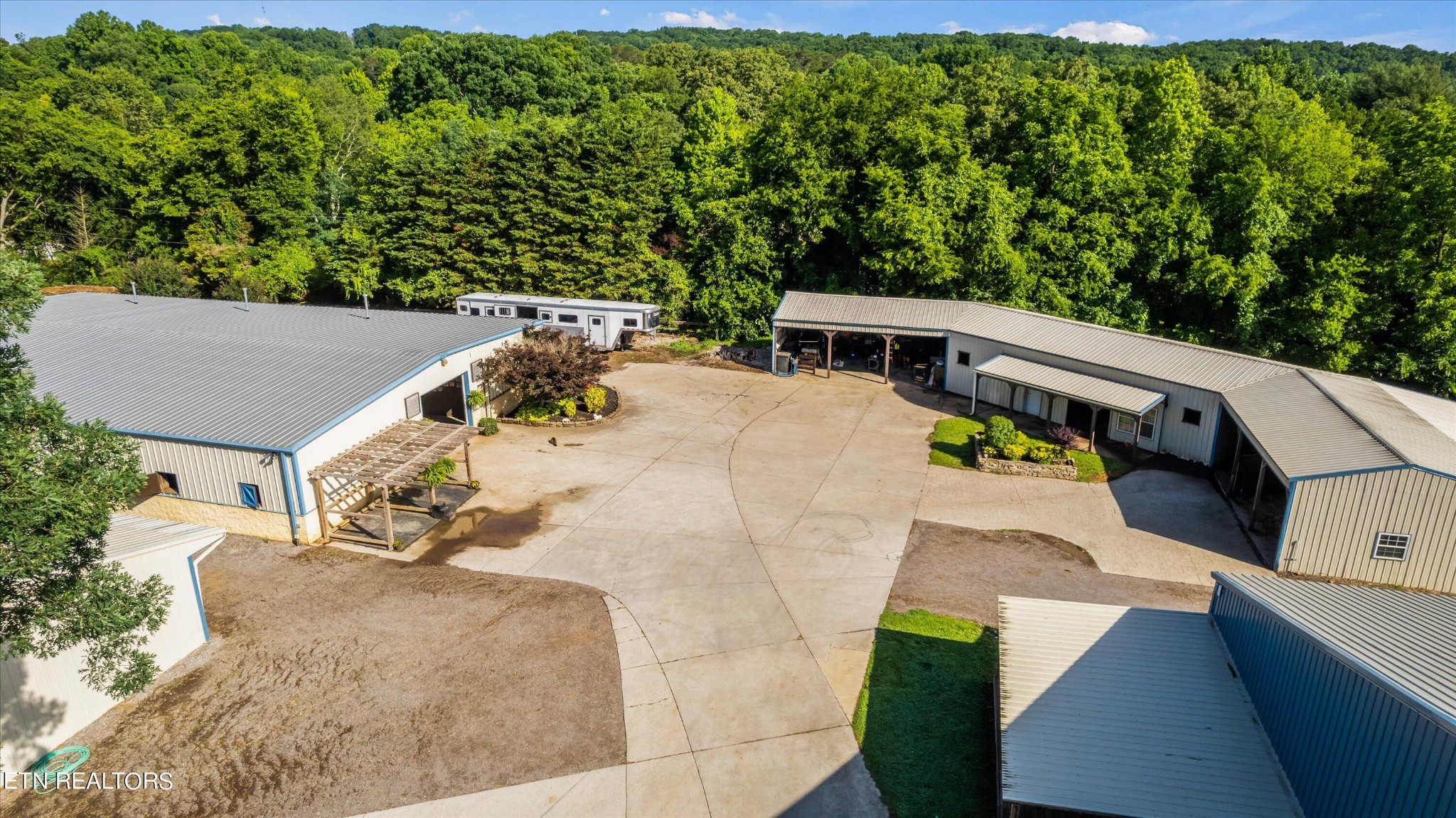 2304 W Gallaher Ferry Rd