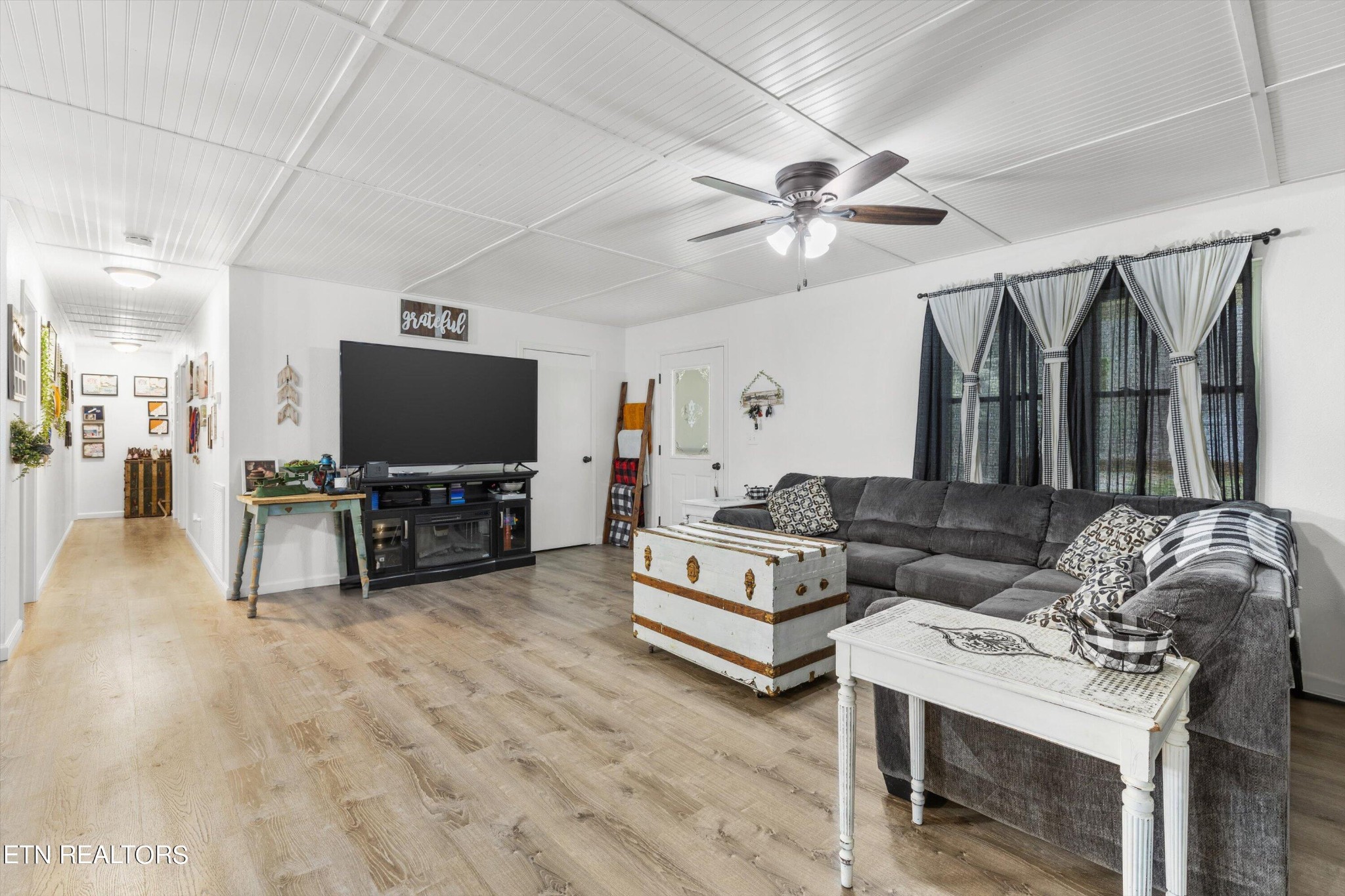 188 Old Holderford Rd