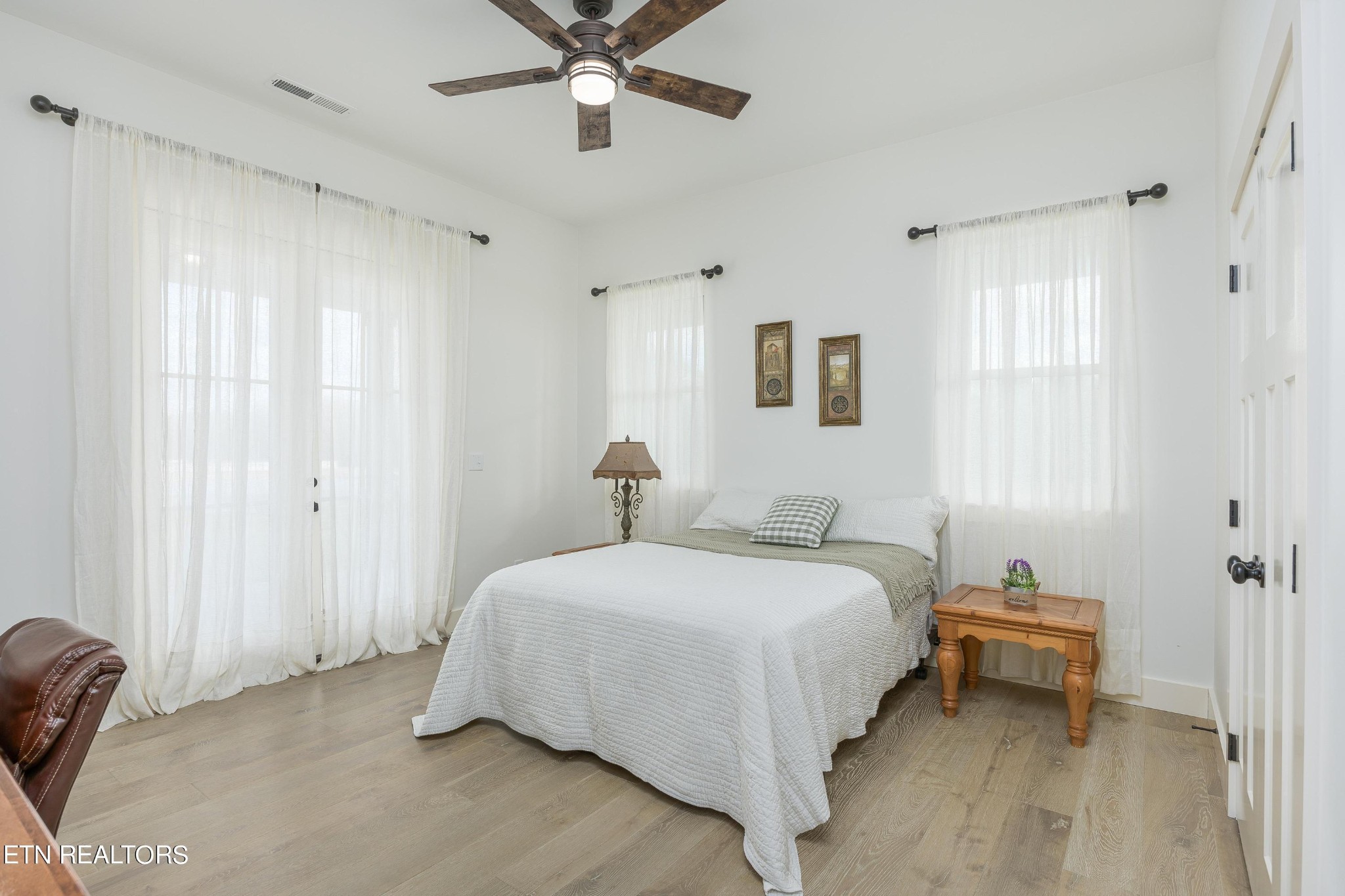 2923 Mowbray Pike