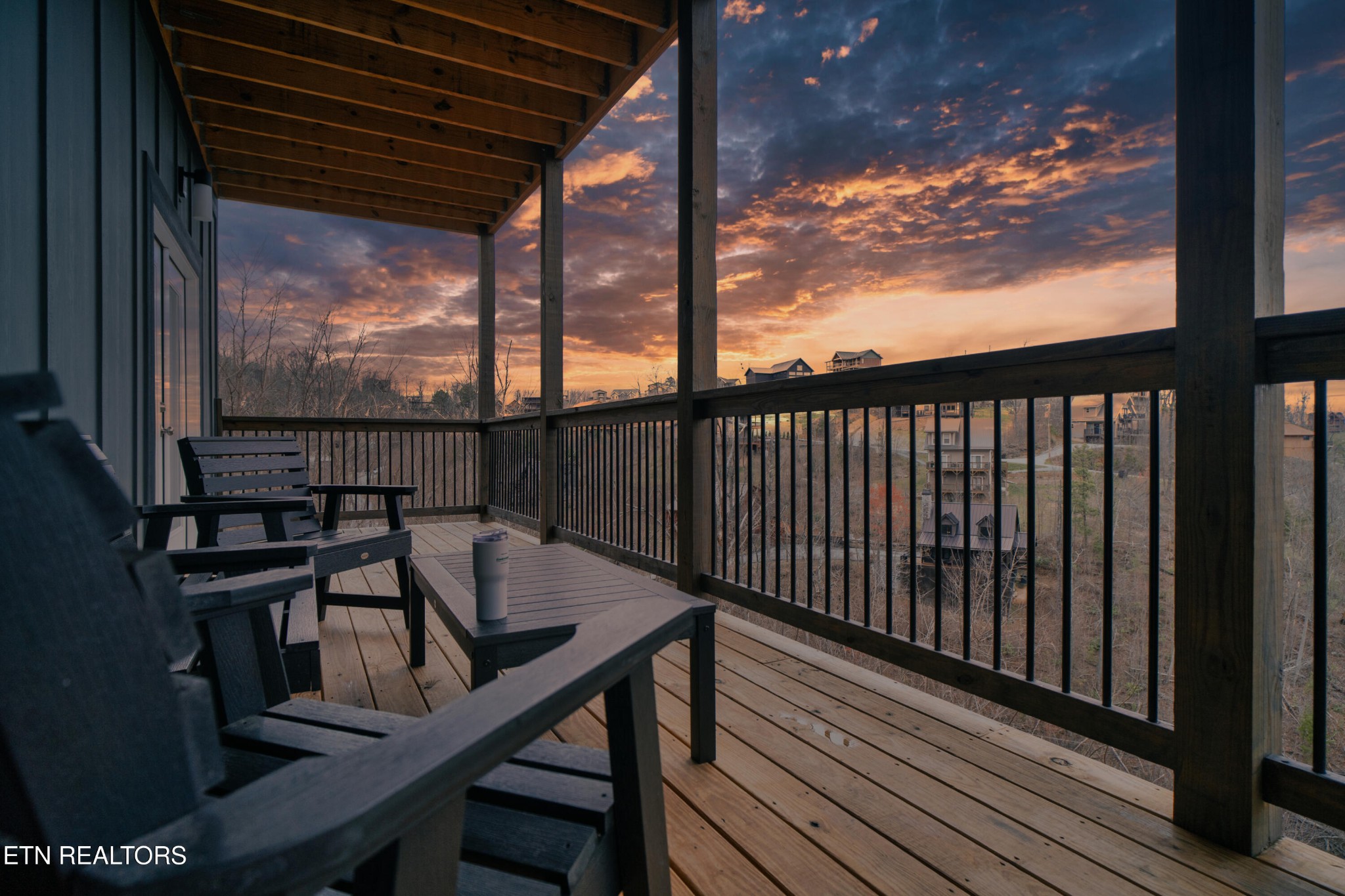 633 Pinecrest Drive