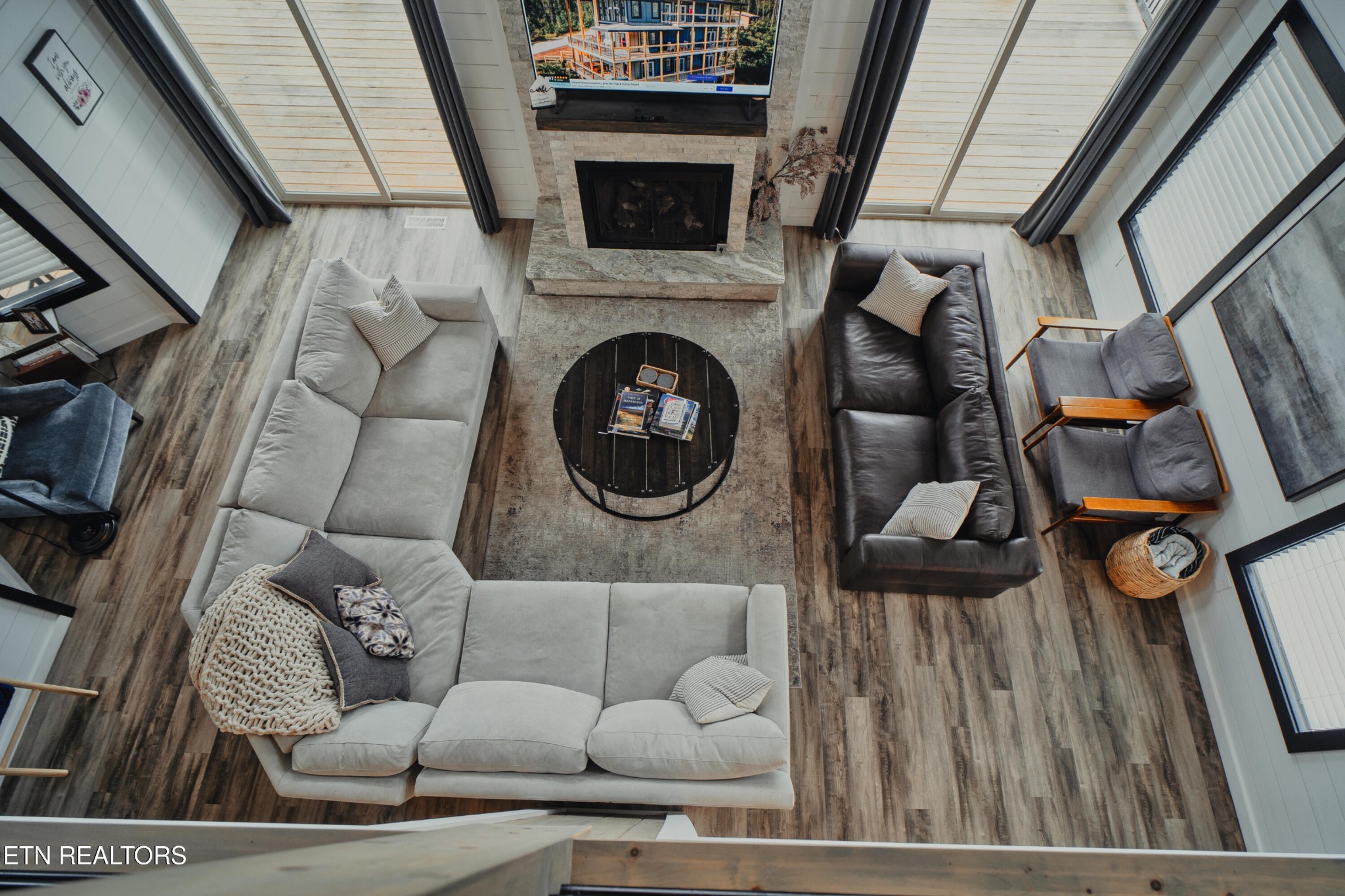 633 Pinecrest Drive