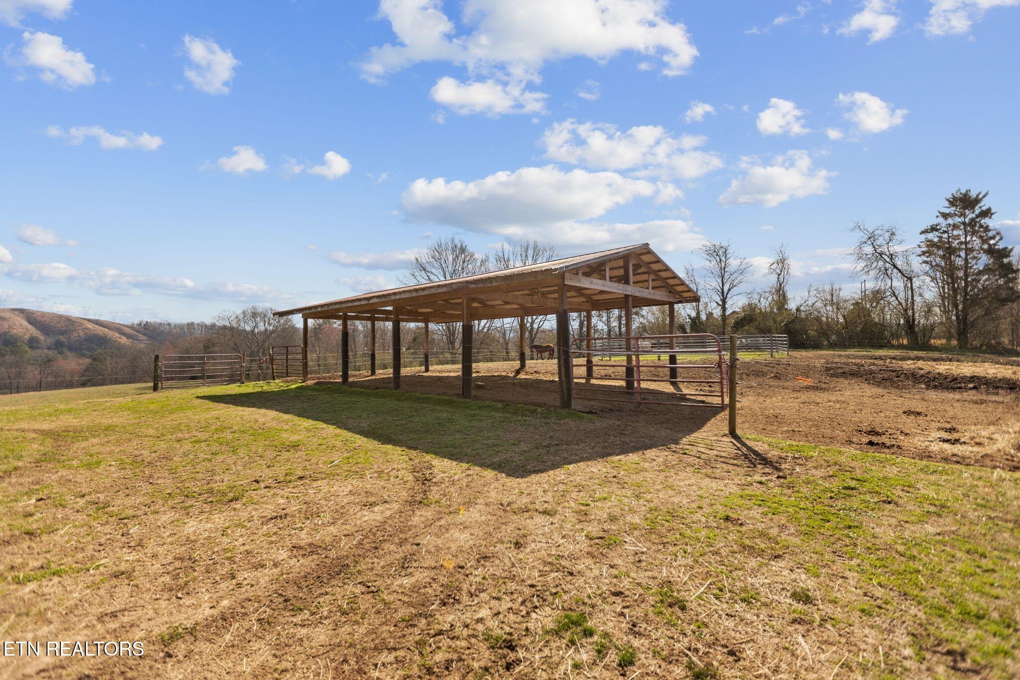 786 Swan Pond Circle Rd