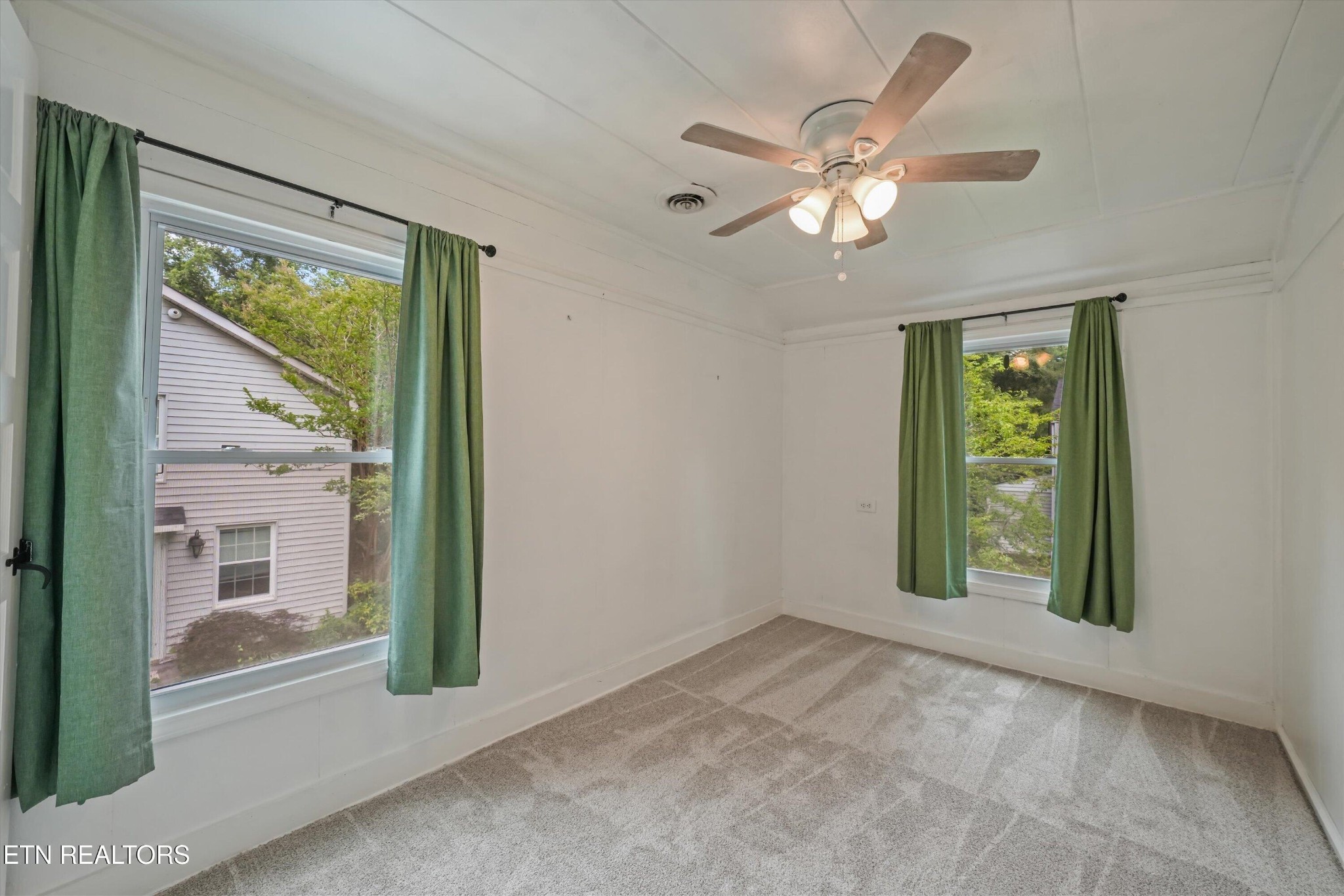 224 Oak Rd