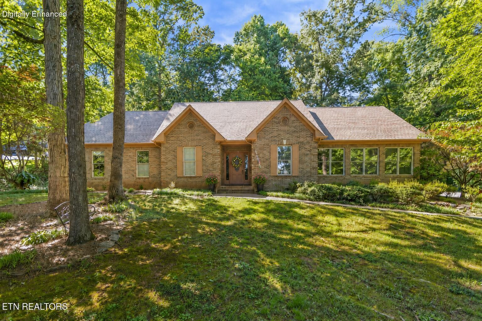 5227 Beverly Oaks Drive